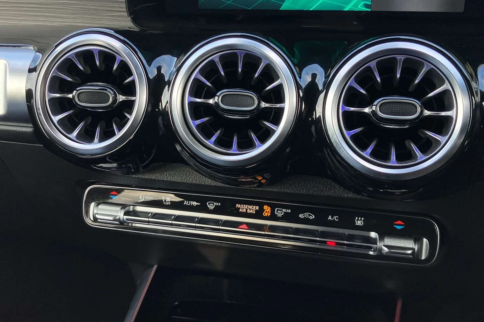 2022 MERCEDES-BENZ EQB 2022 MERCEDES-BENZ EQB