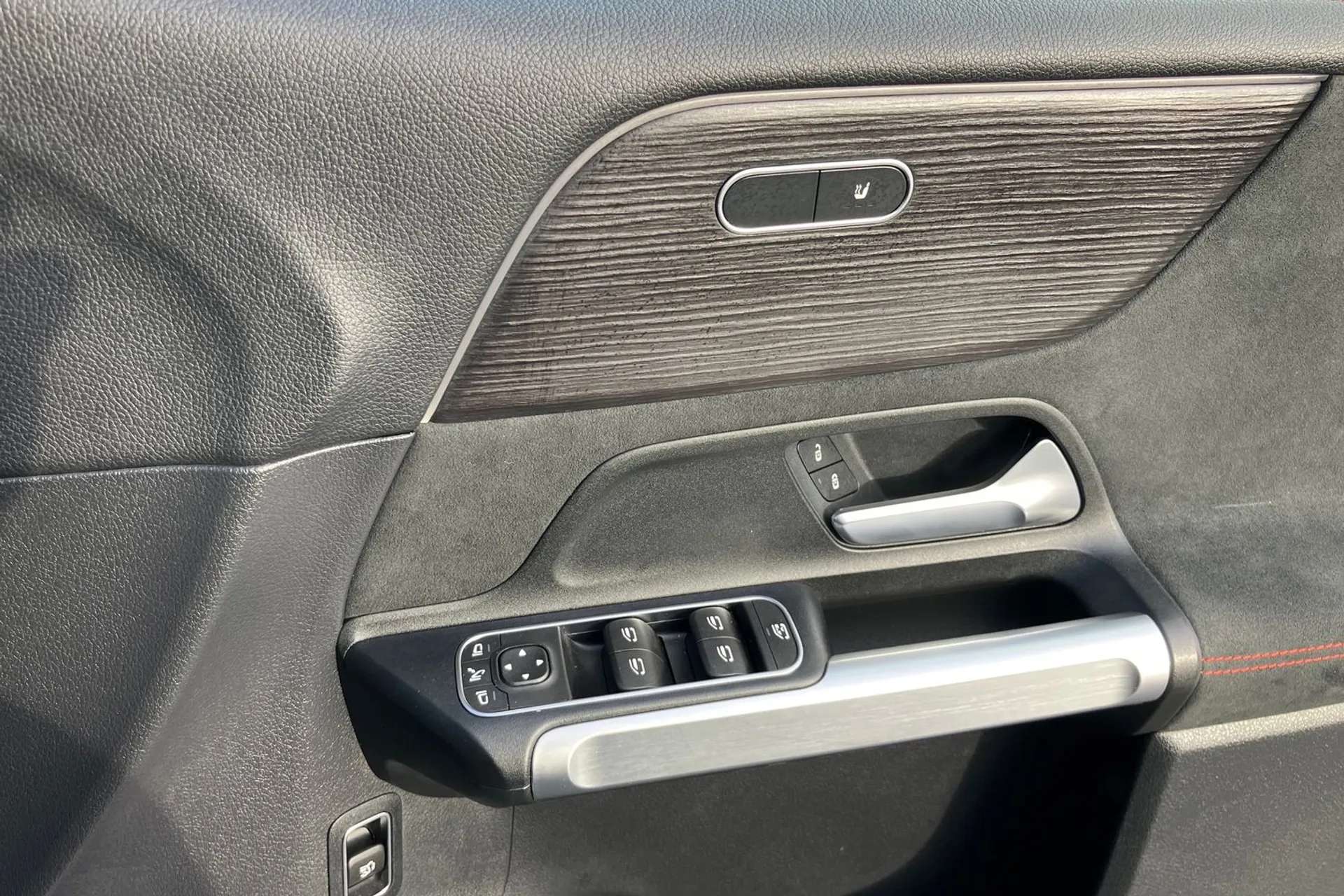 2022 MERCEDES-BENZ EQB 2022 MERCEDES-BENZ EQB