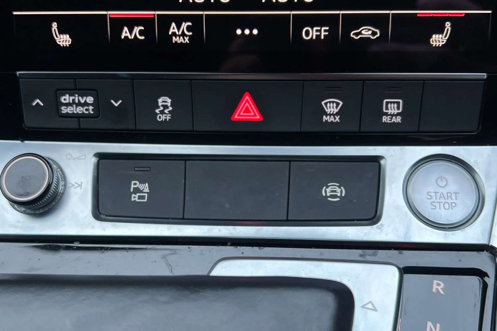 2020 AUDI E-TRON 2020 AUDI E-TRON