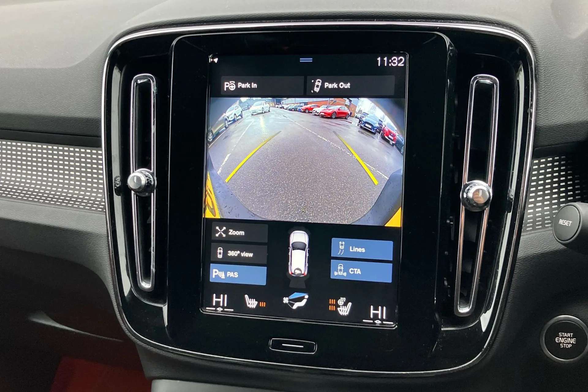 2018 VOLVO XC40 2018 VOLVO XC40