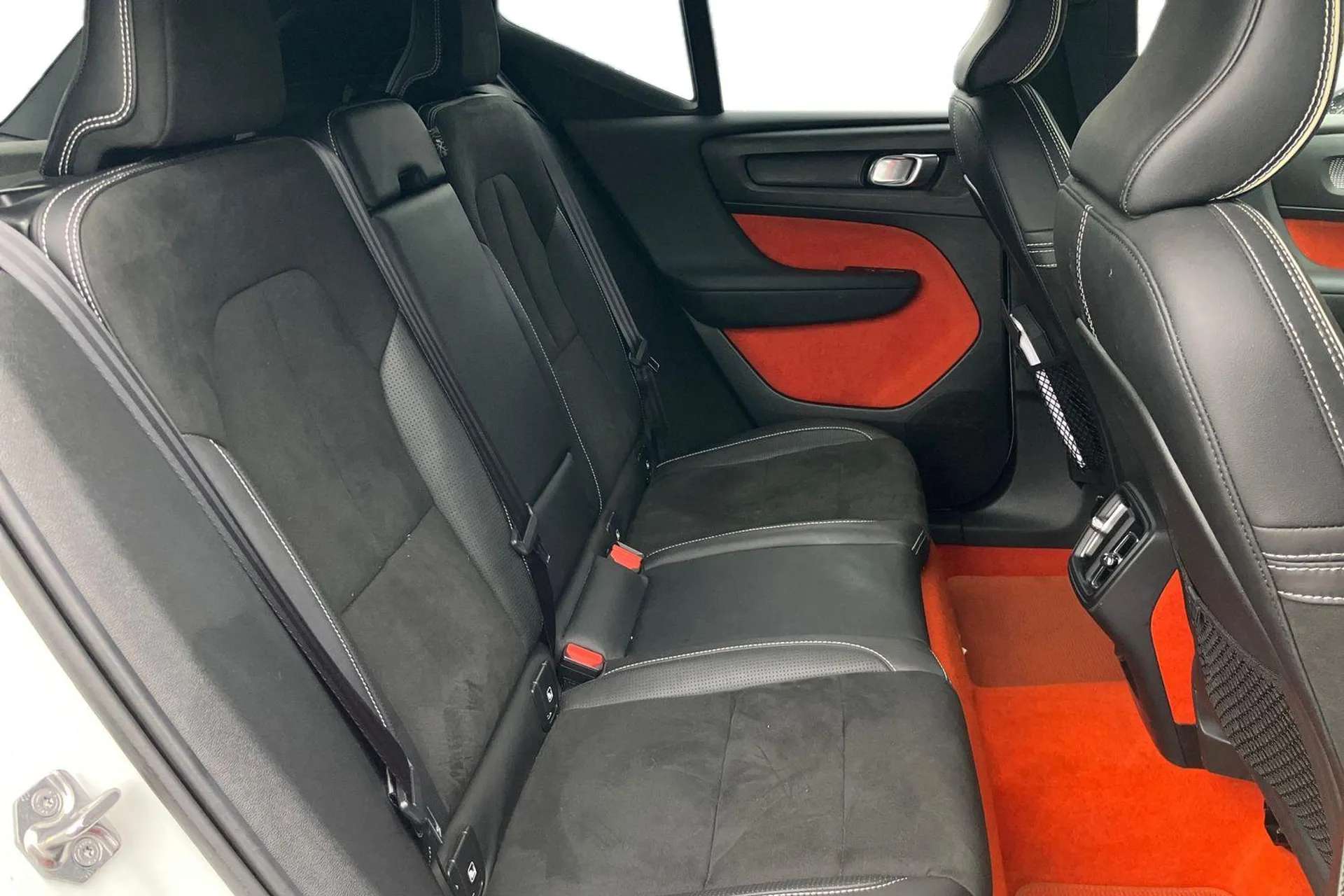 2018 VOLVO XC40 2018 VOLVO XC40