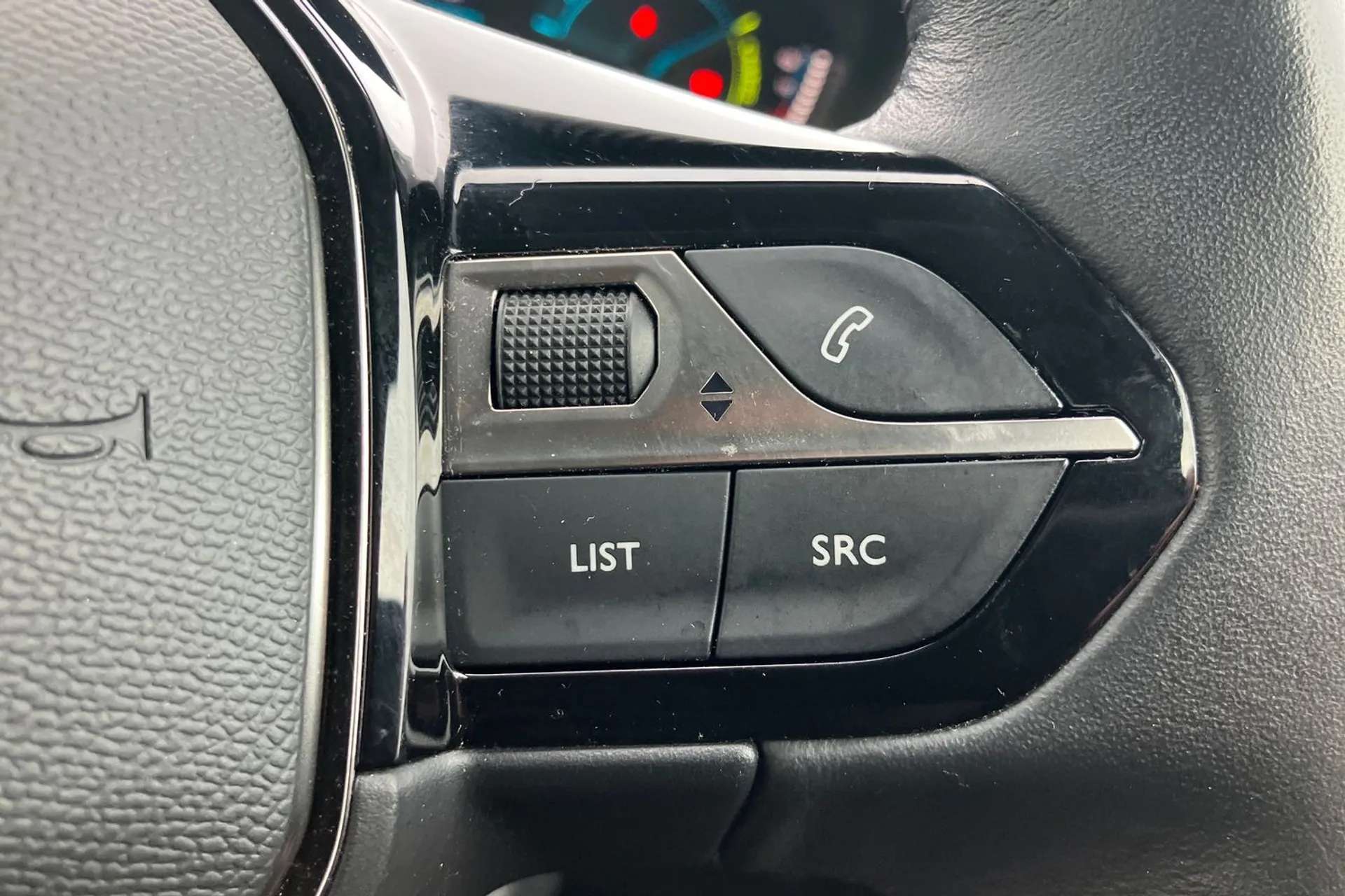 2021 PEUGEOT 2008 2021 PEUGEOT 2008