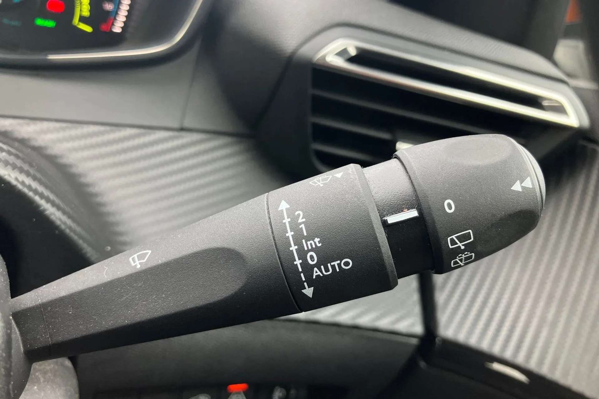 2021 PEUGEOT 2008 2021 PEUGEOT 2008