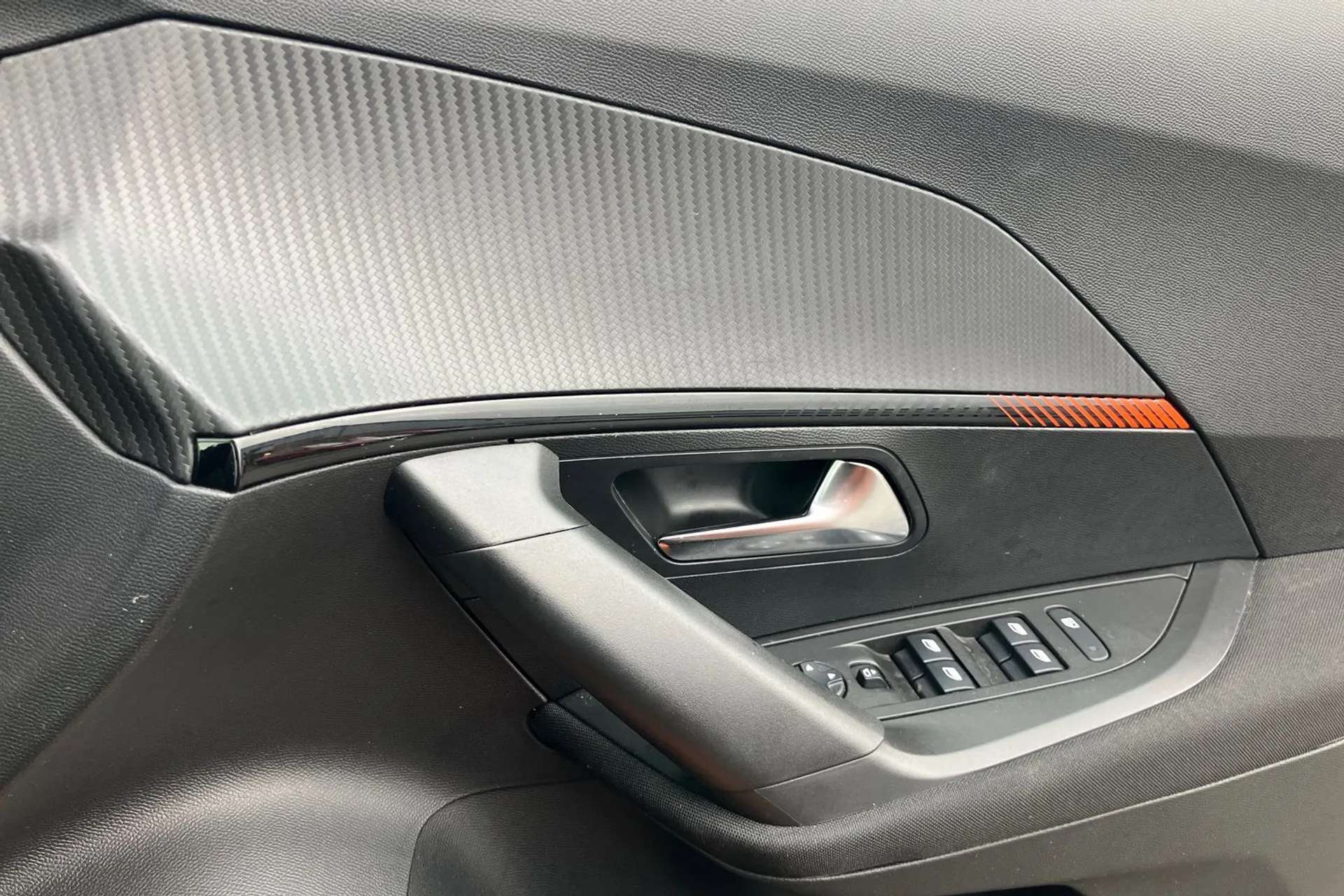 2021 PEUGEOT 2008 2021 PEUGEOT 2008