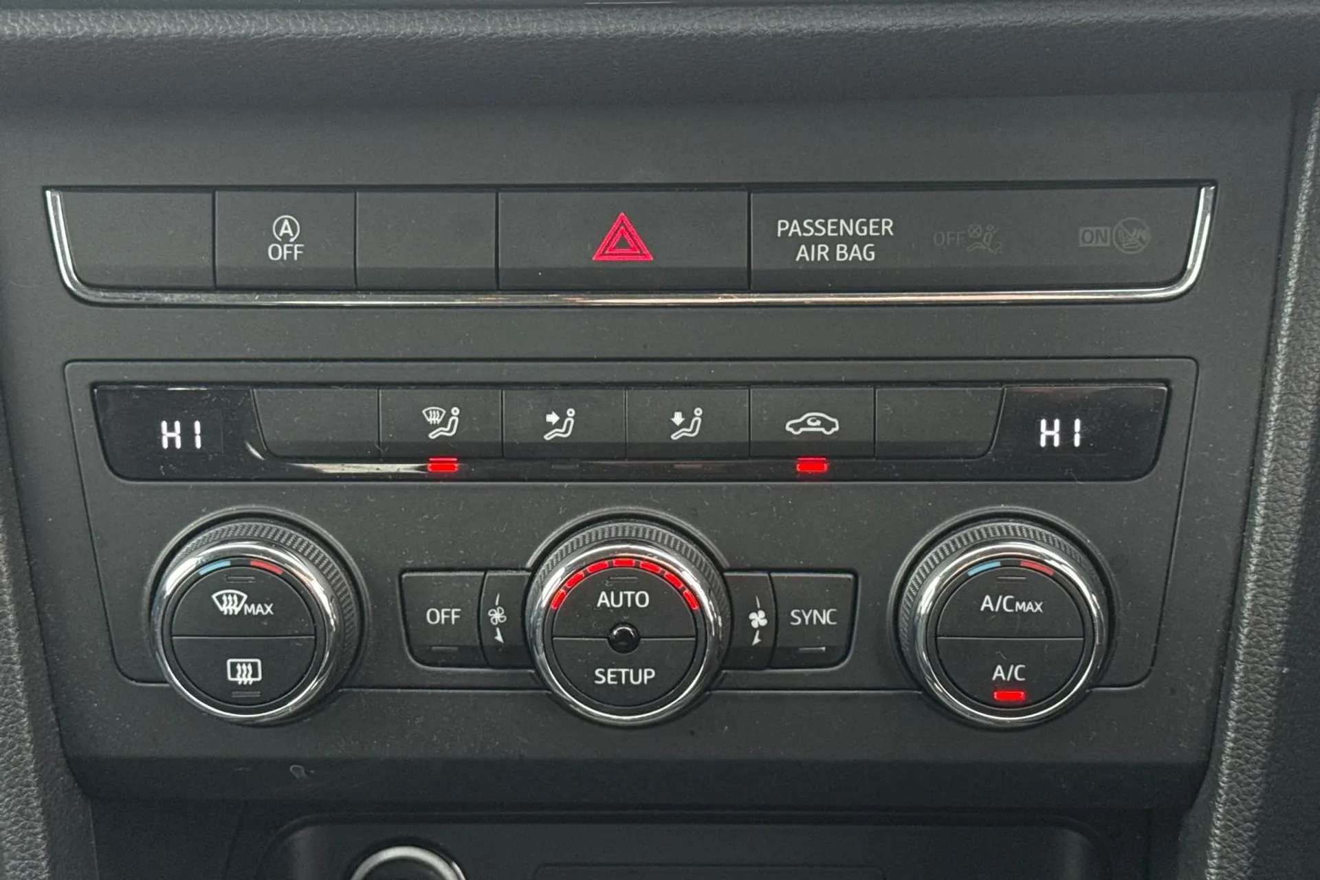 2017 SEAT ATECA 2017 SEAT ATECA