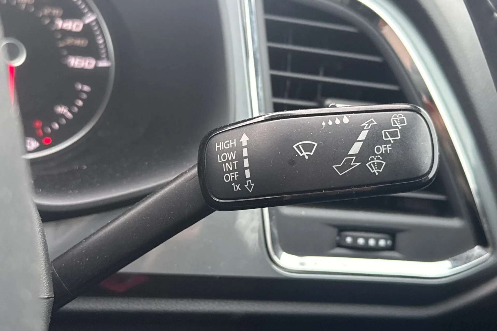 2017 SEAT ATECA 2017 SEAT ATECA