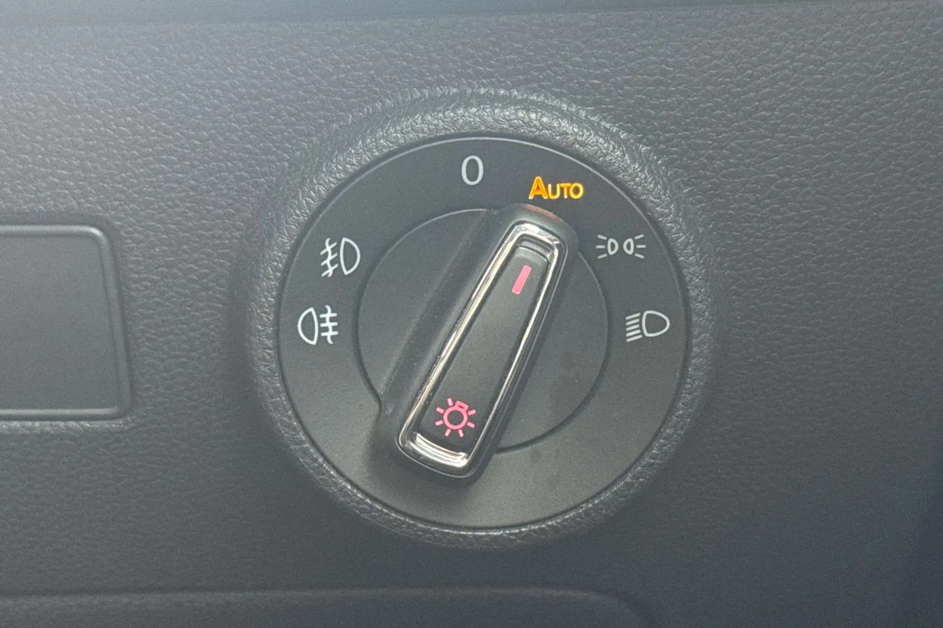 2017 SEAT ATECA 2017 SEAT ATECA