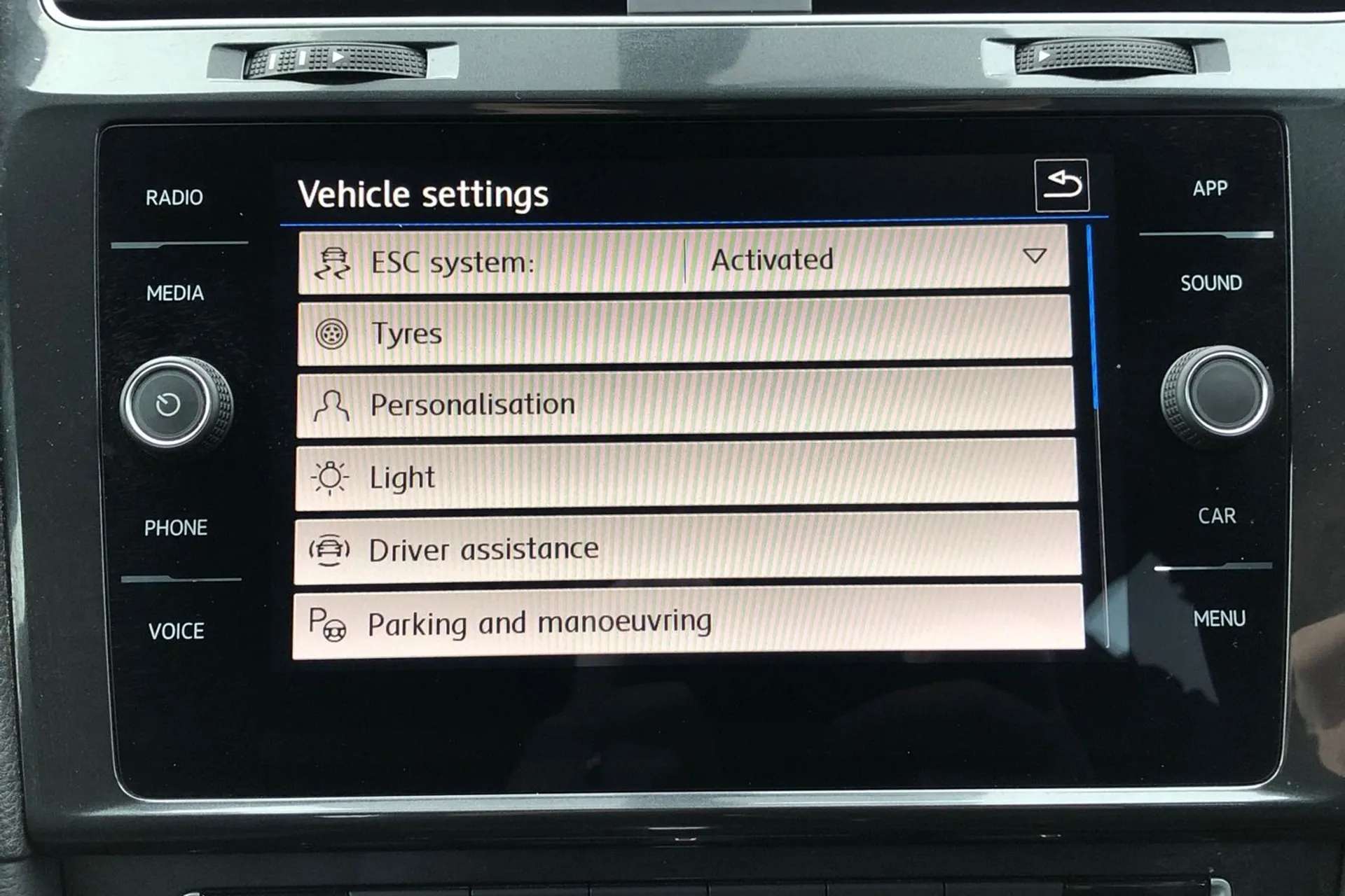 2018 VOLKSWAGEN GOLF 2018 VOLKSWAGEN GOLF