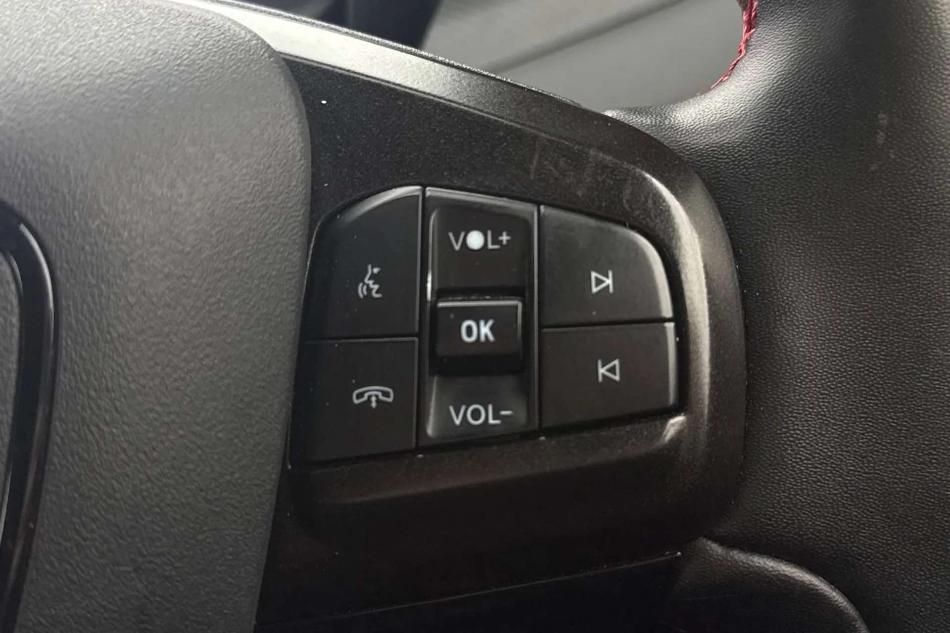 2021 FORD MUSTANG MACH-E 2021 FORD MUSTANG MACH-E