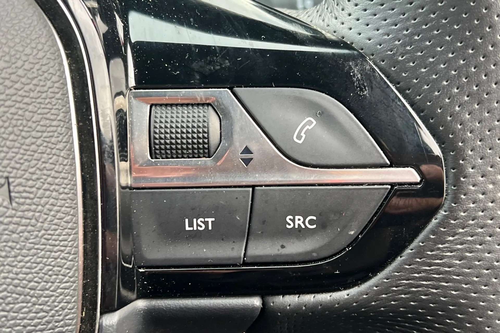 2023 PEUGEOT 208 2023 PEUGEOT 208