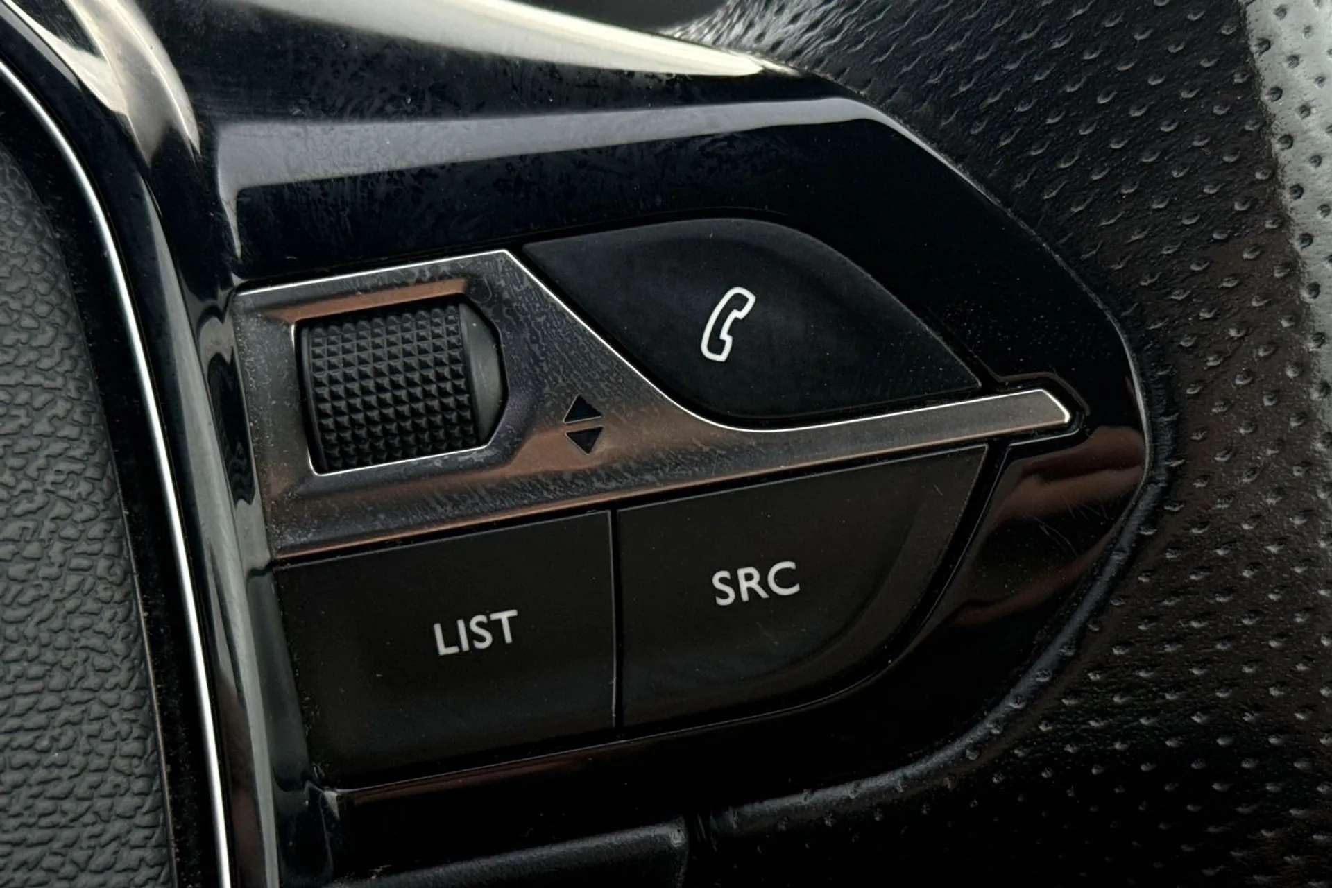 2018 PEUGEOT 5008 2018 PEUGEOT 5008