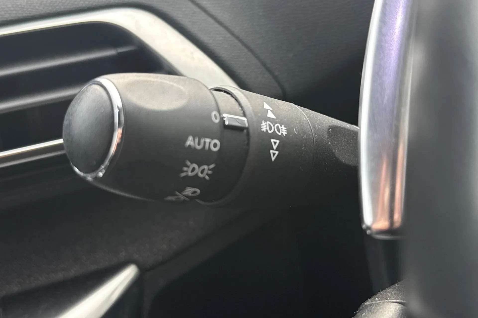 2018 PEUGEOT 5008 2018 PEUGEOT 5008