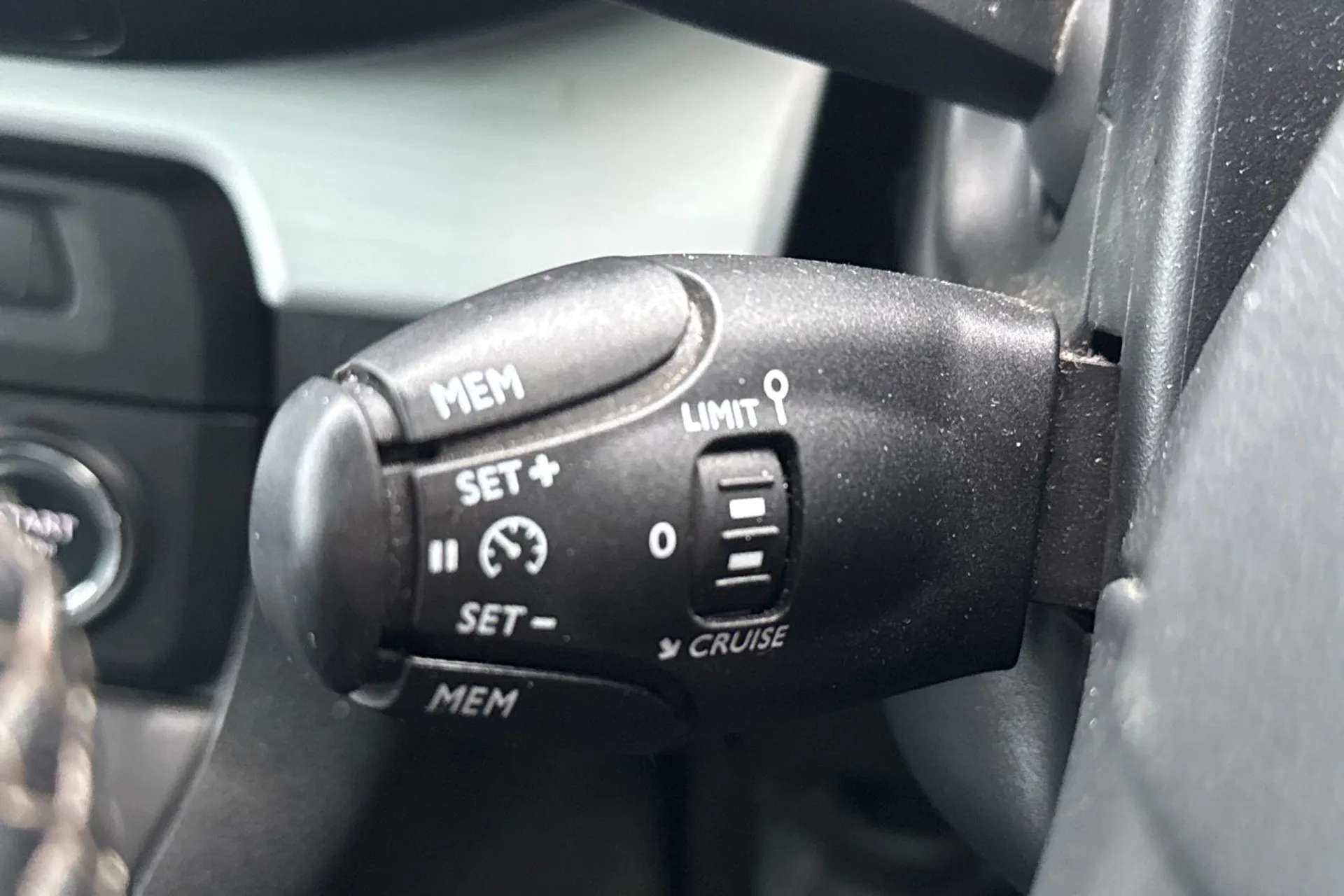 2018 PEUGEOT TRAVELLER 2018 PEUGEOT TRAVELLER