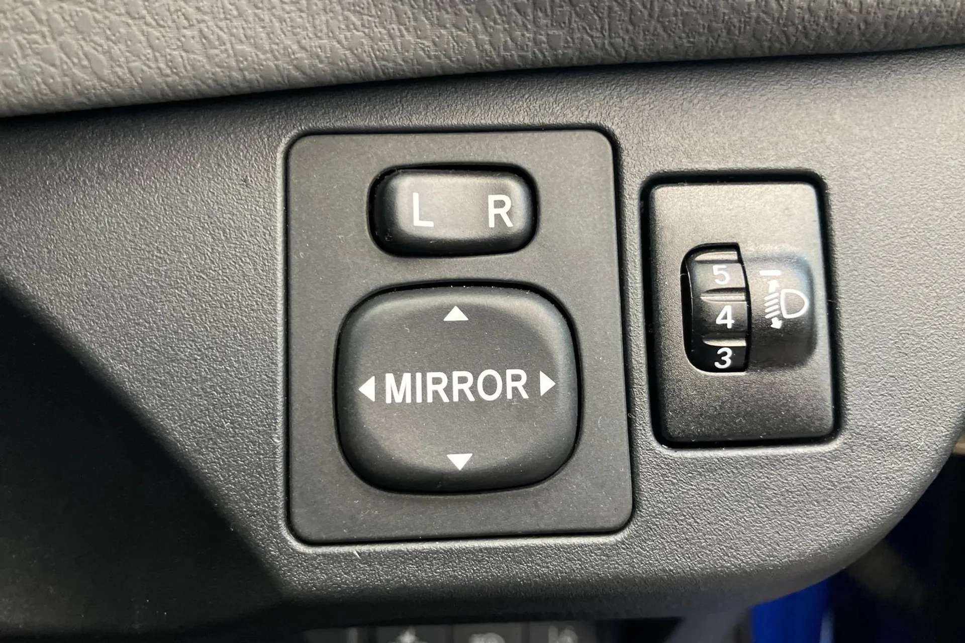 2019 TOYOTA YARIS 2019 TOYOTA YARIS