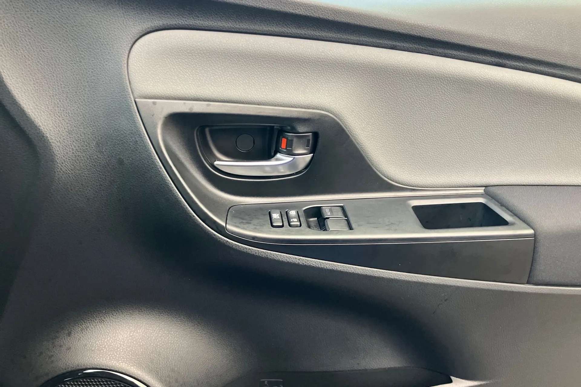 2019 TOYOTA YARIS 2019 TOYOTA YARIS