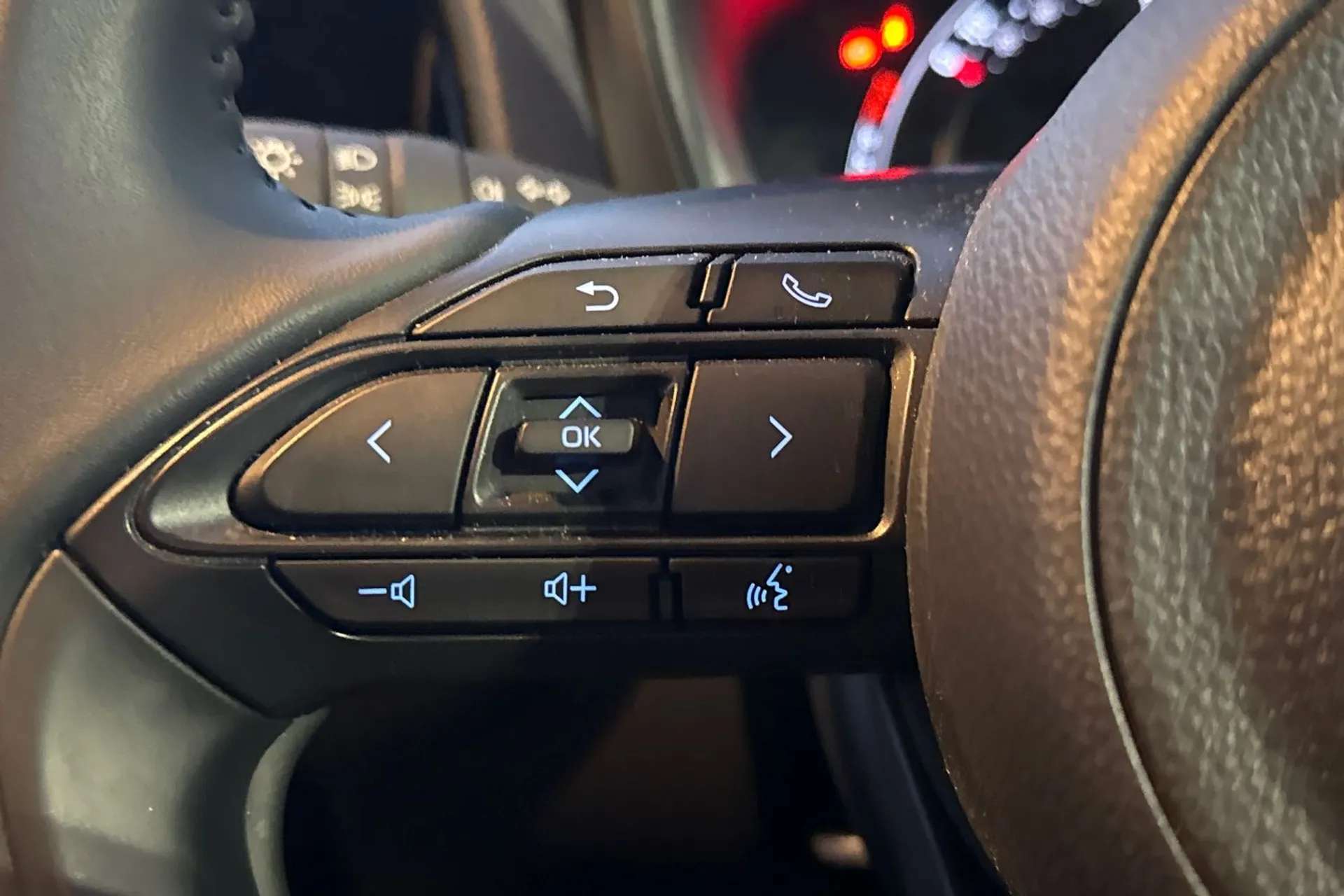 2025 TOYOTA AYGO X 2025 TOYOTA AYGO X