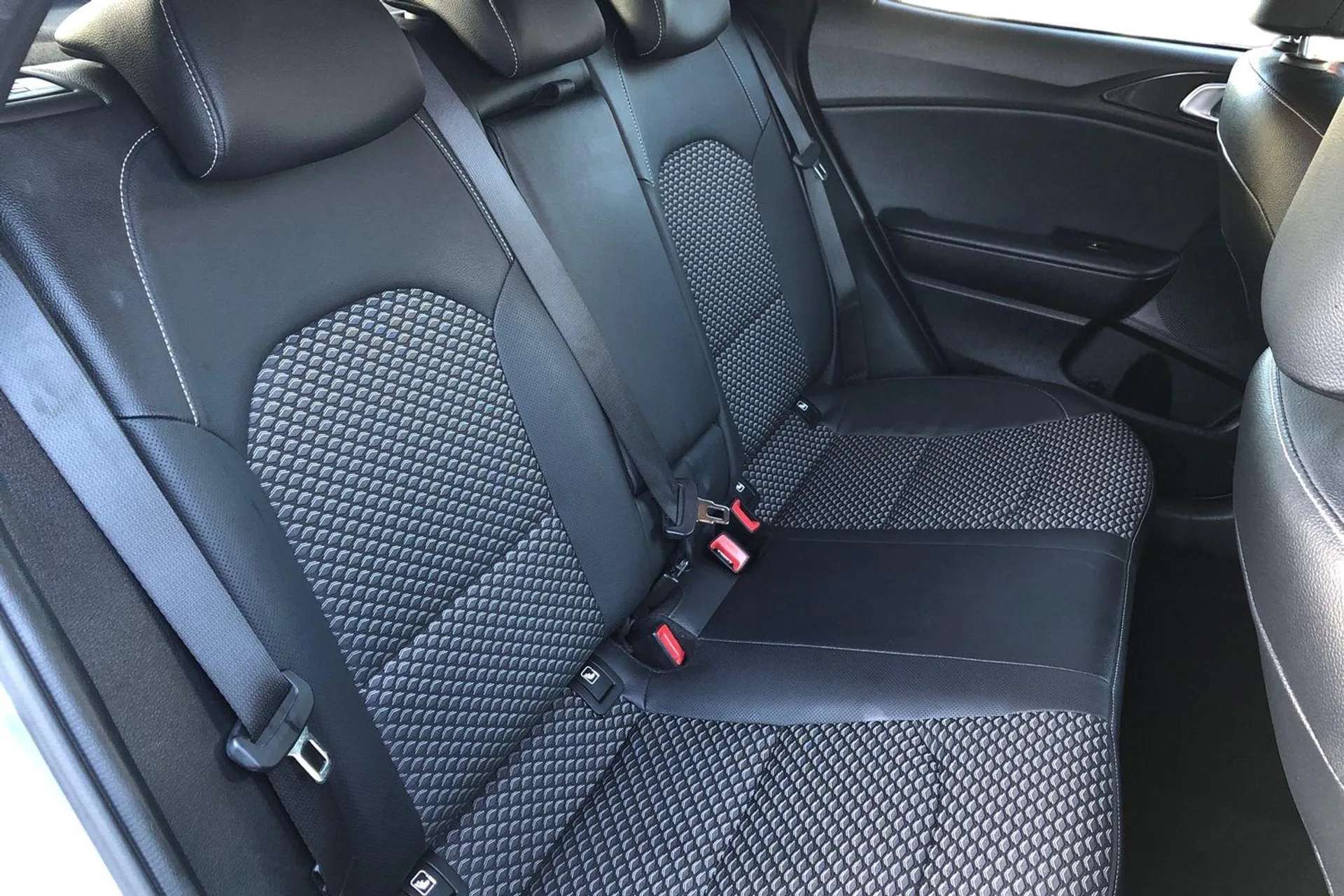 2022 KIA XCEED 2022 KIA XCEED