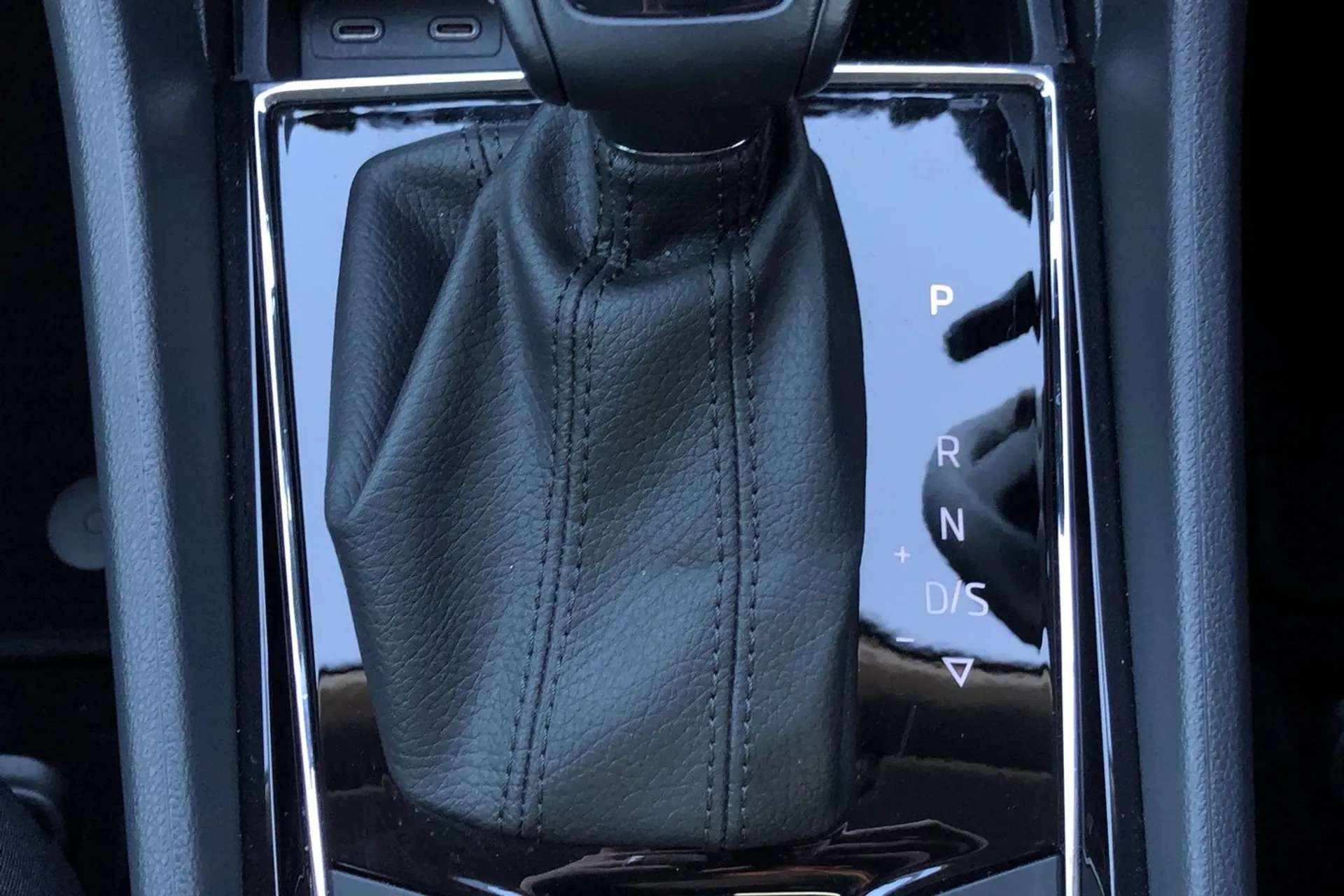 2021 SKODA KAROQ 2021 SKODA KAROQ