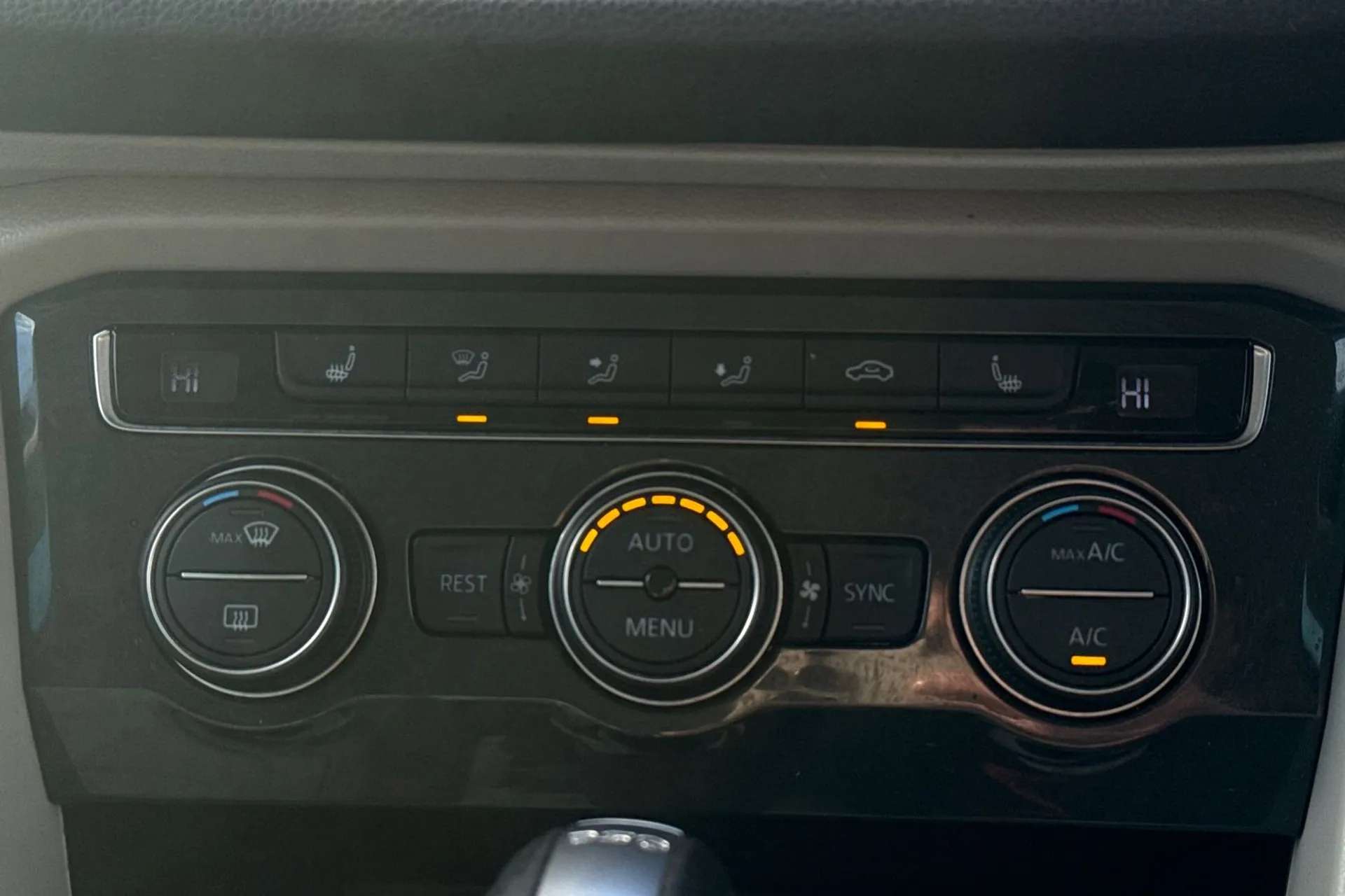 2019 VOLKSWAGEN TIGUAN 2019 VOLKSWAGEN TIGUAN