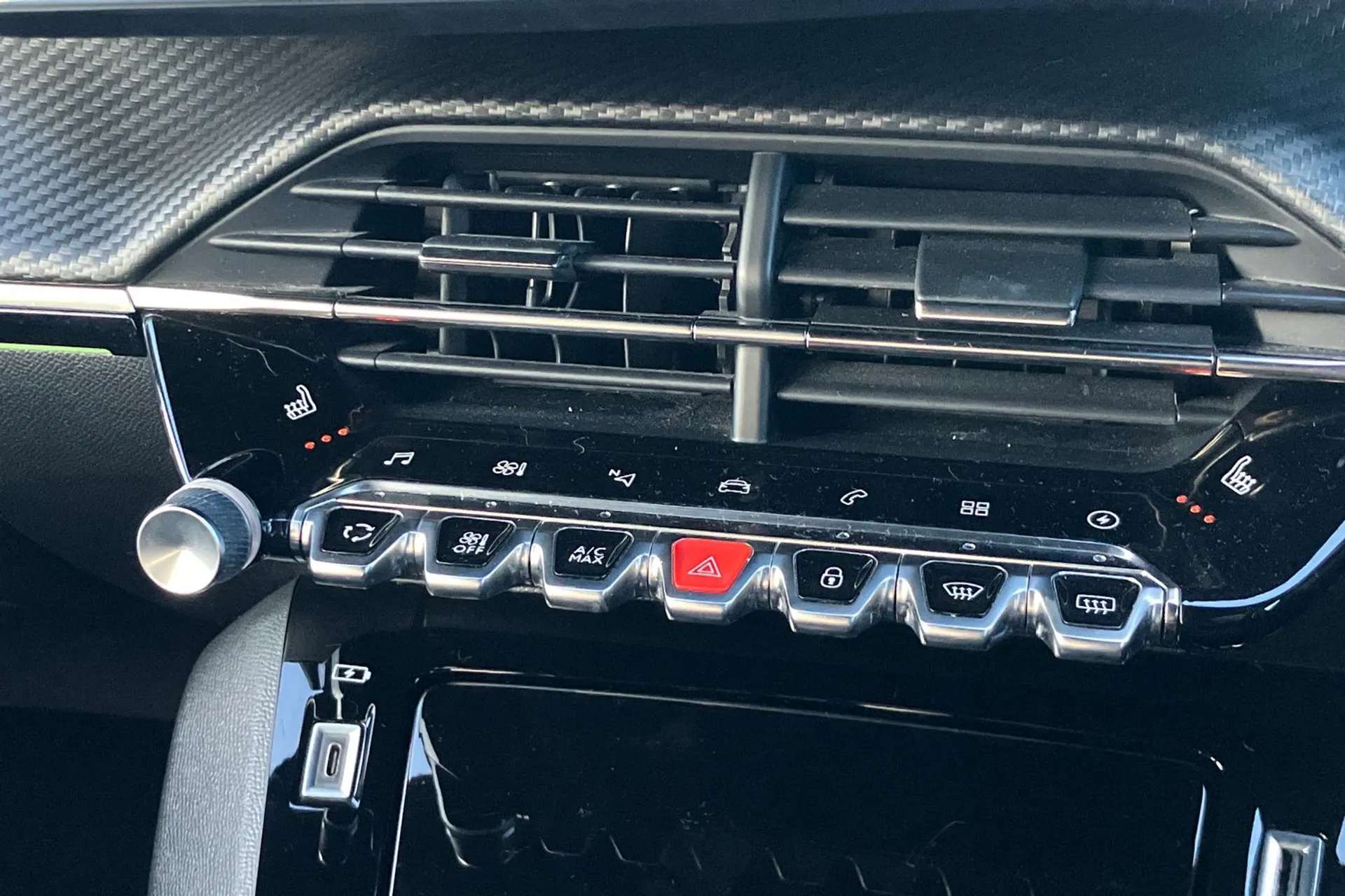 2021 PEUGEOT 2008 2021 PEUGEOT 2008