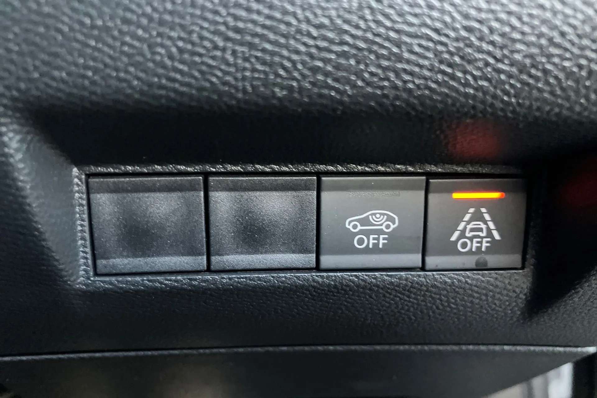 2021 PEUGEOT 2008 2021 PEUGEOT 2008