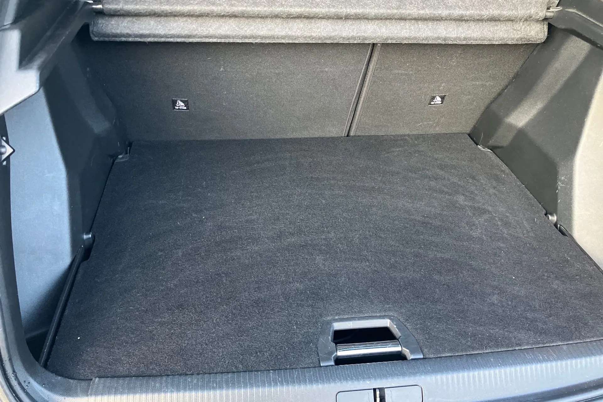 2021 PEUGEOT 2008 2021 PEUGEOT 2008