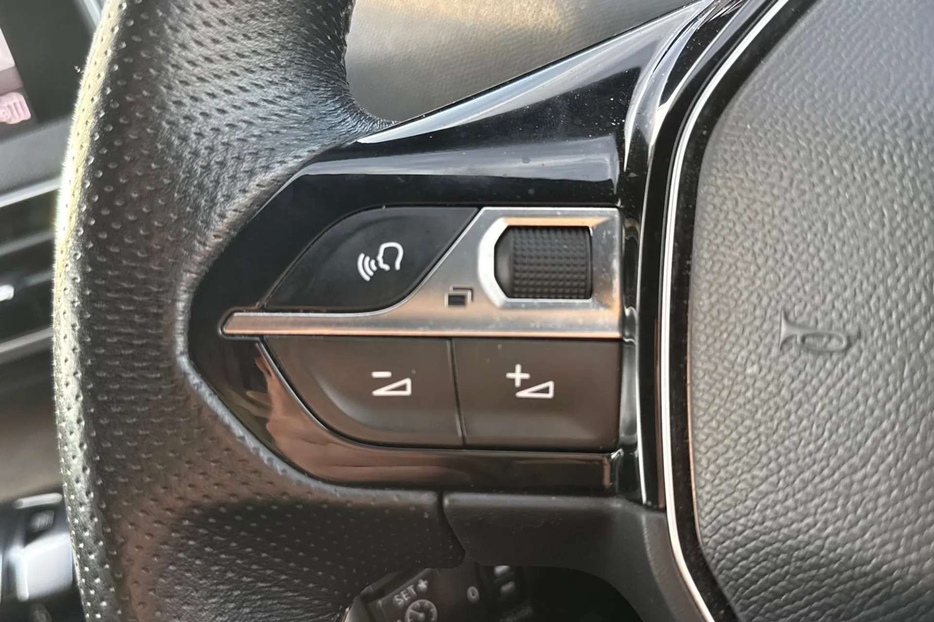 2018 PEUGEOT 3008 2018 PEUGEOT 3008