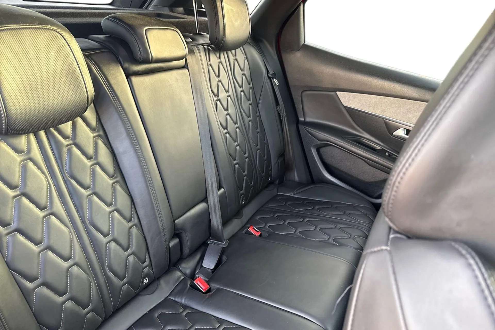 2018 PEUGEOT 3008 2018 PEUGEOT 3008