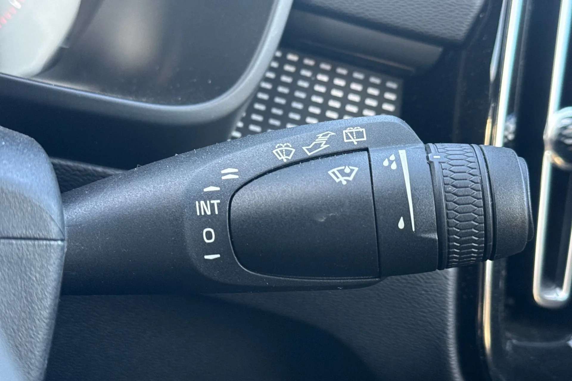 2020 VOLVO XC40 2020 VOLVO XC40