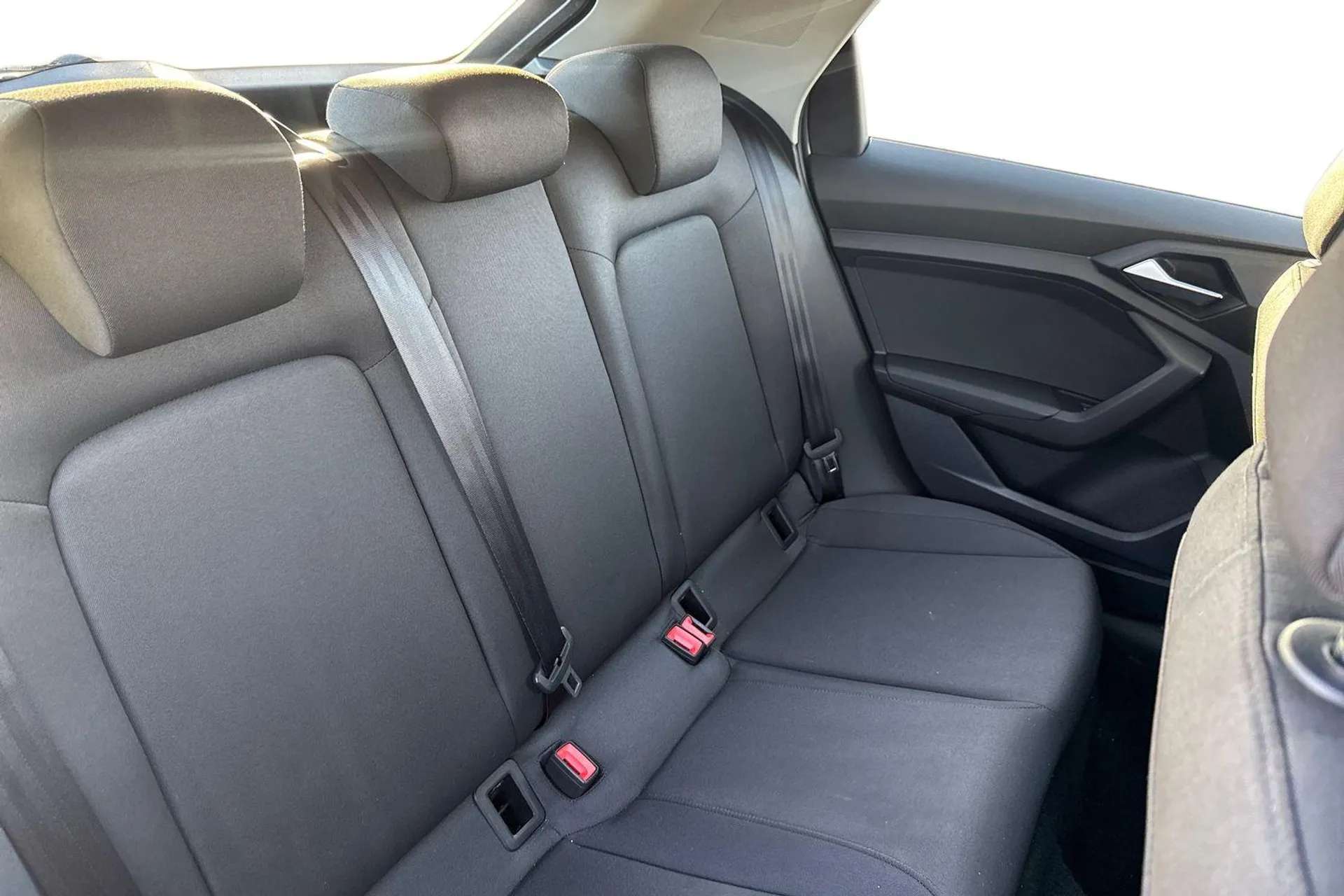 2021 AUDI A1 2021 AUDI A1