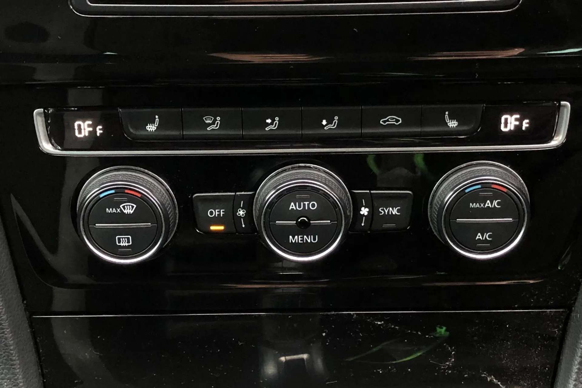 2017 VOLKSWAGEN GOLF 2017 VOLKSWAGEN GOLF