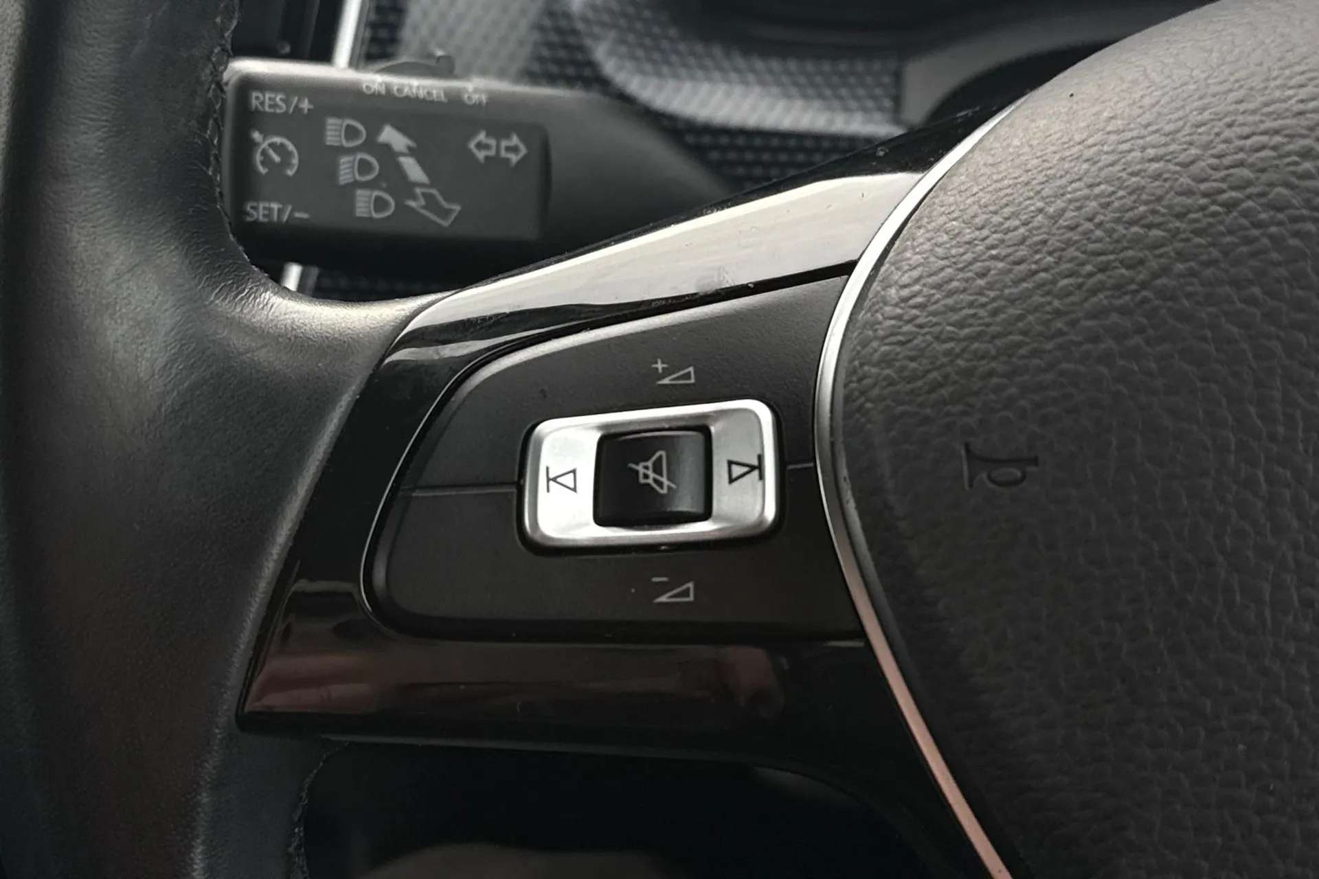 2022 VOLKSWAGEN UP 2022 VOLKSWAGEN UP