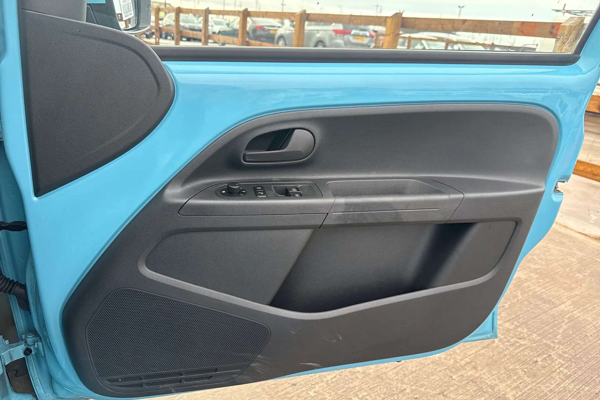 2022 VOLKSWAGEN UP 2022 VOLKSWAGEN UP