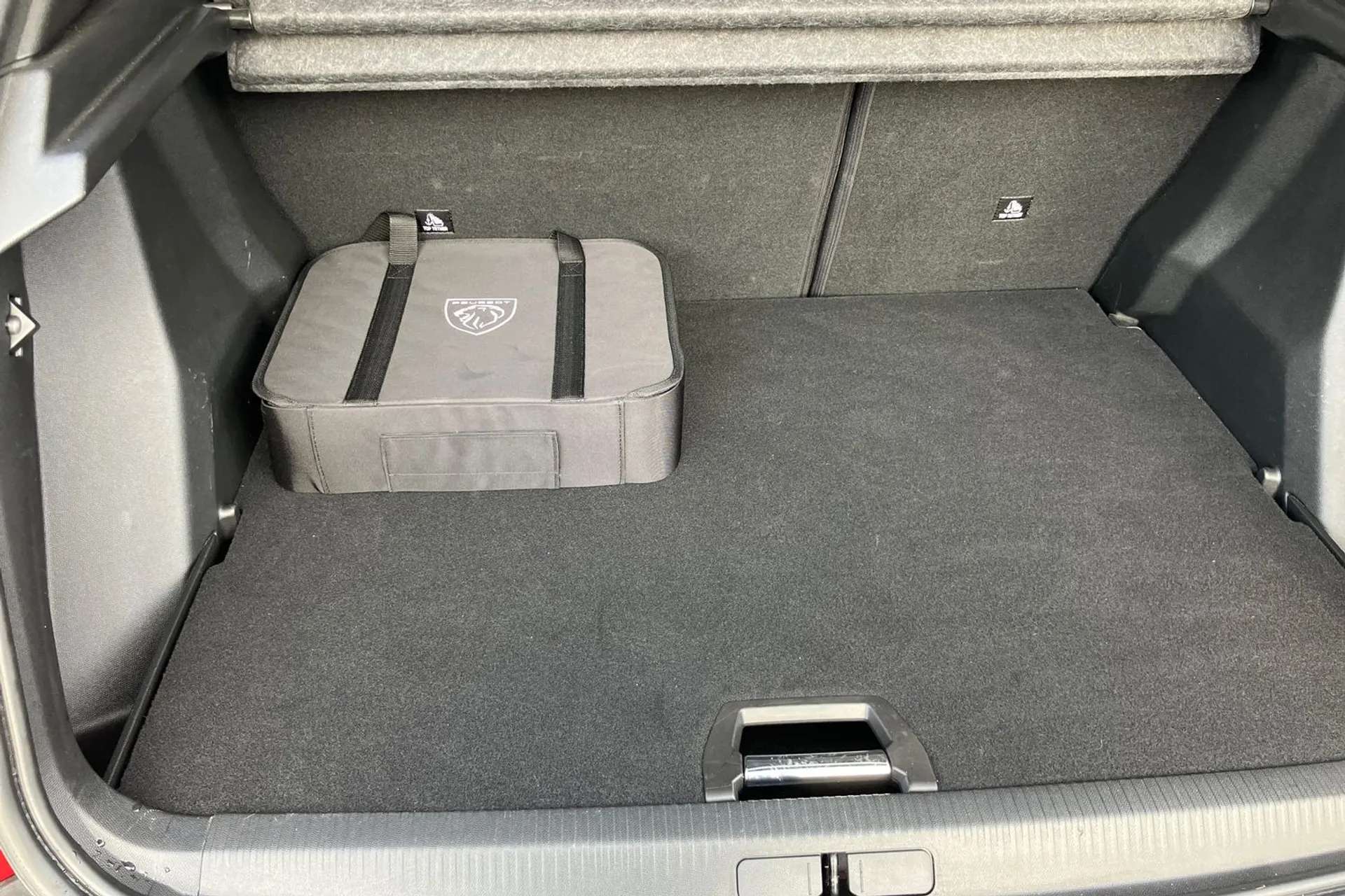 2022 PEUGEOT 2008 2022 PEUGEOT 2008