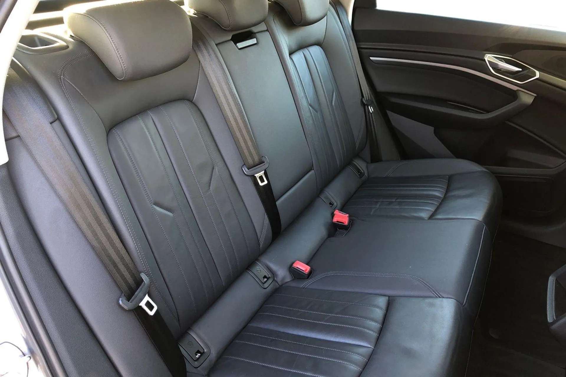 2020 AUDI E-TRON 2020 AUDI E-TRON