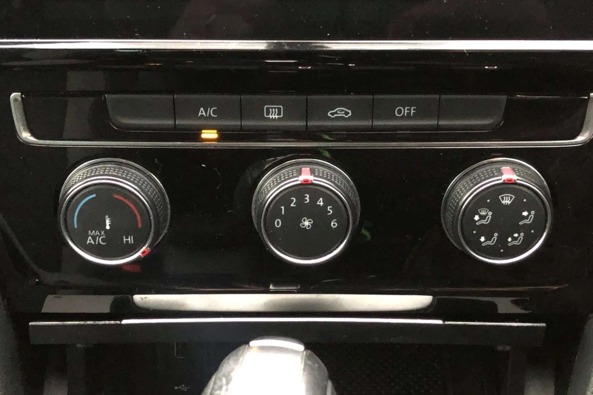 2019 VOLKSWAGEN GOLF 2019 VOLKSWAGEN GOLF