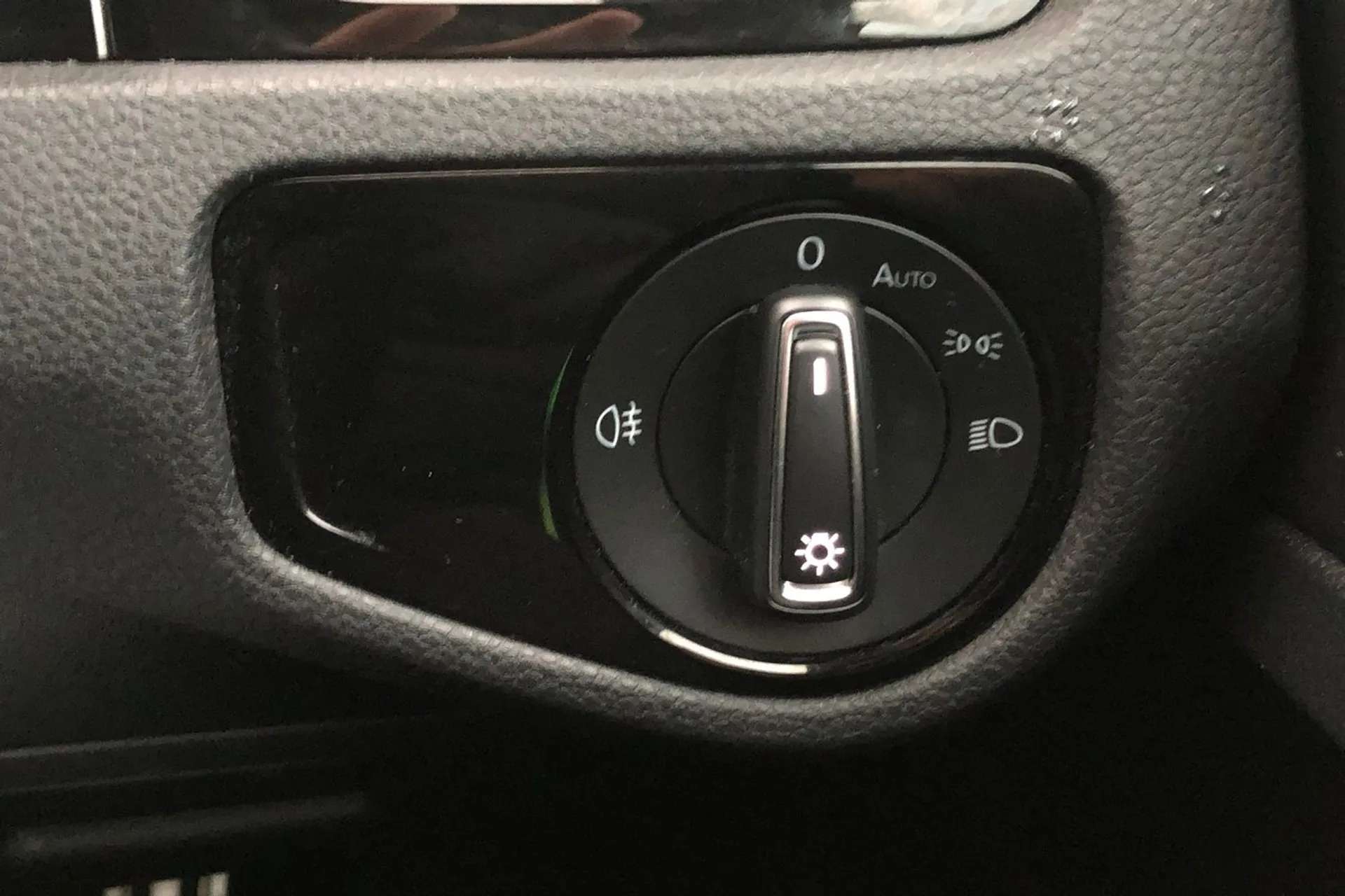 2019 VOLKSWAGEN GOLF 2019 VOLKSWAGEN GOLF