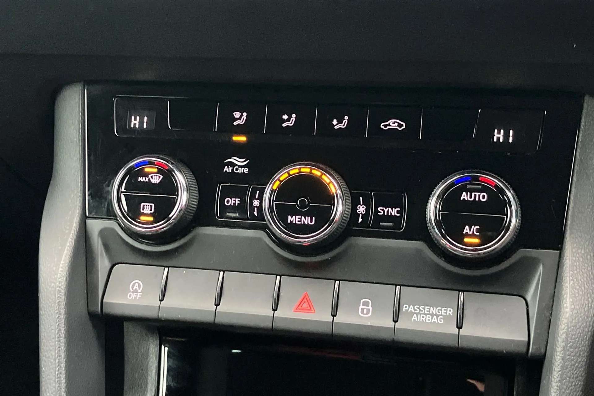 2021 SKODA KAROQ 2021 SKODA KAROQ