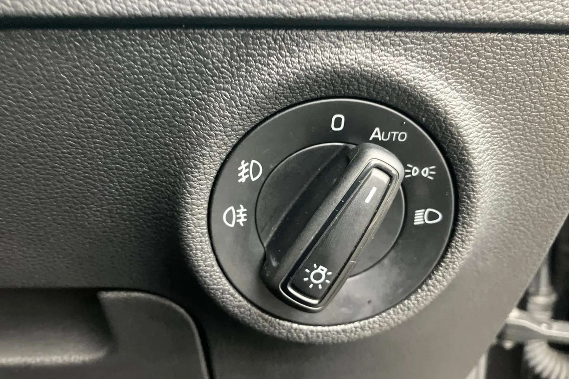 2021 SKODA KAROQ 2021 SKODA KAROQ