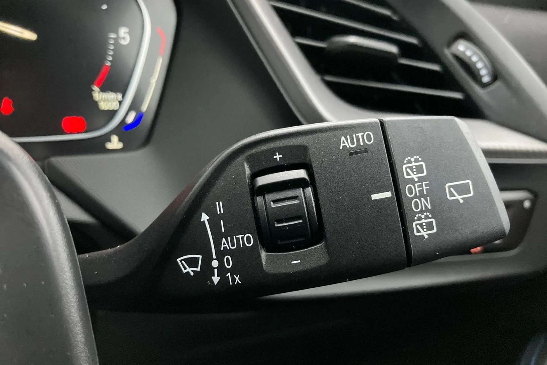 2020 BMW 1 SERIES 2020 BMW 1 SERIES