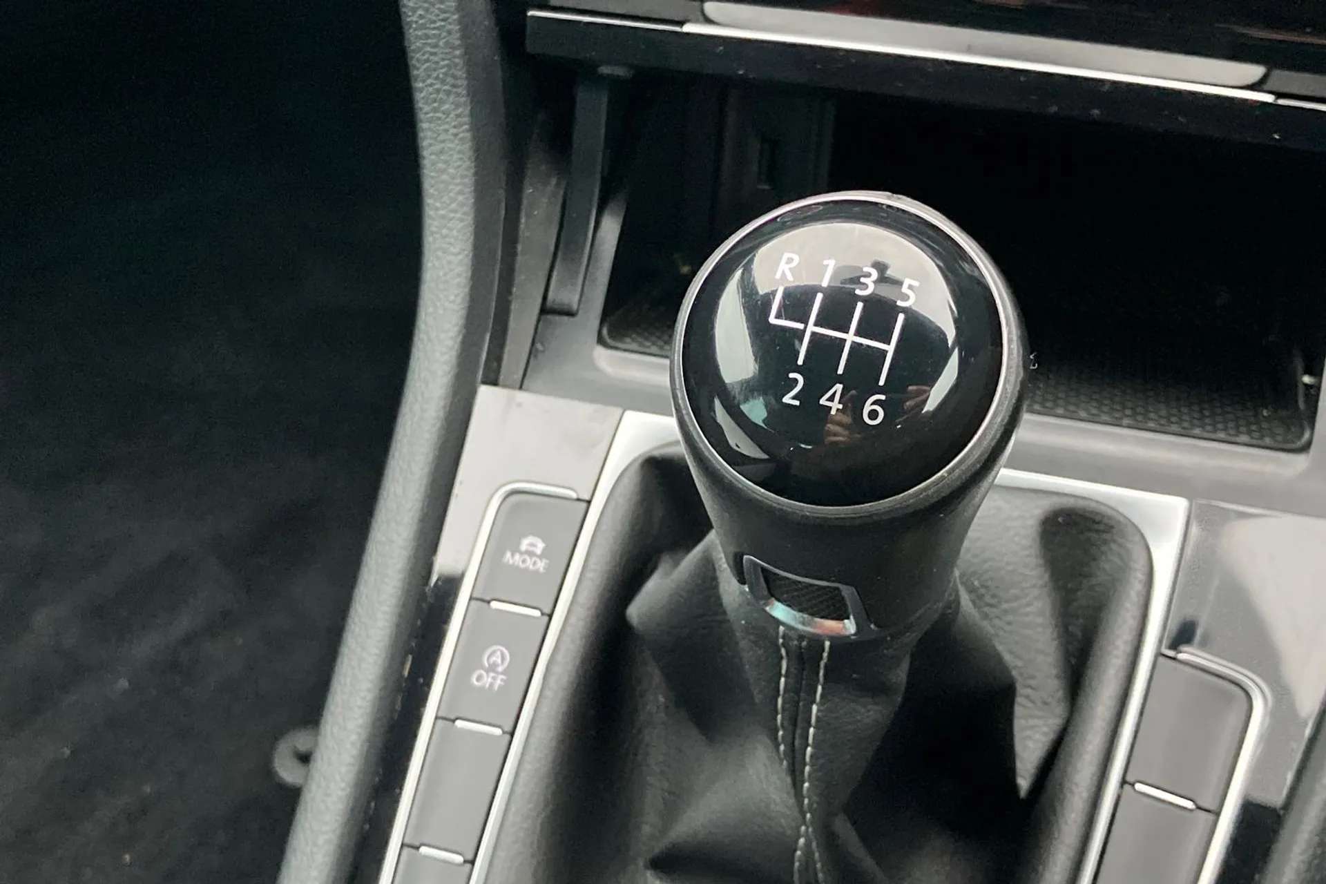 2019 VOLKSWAGEN GOLF 2019 VOLKSWAGEN GOLF