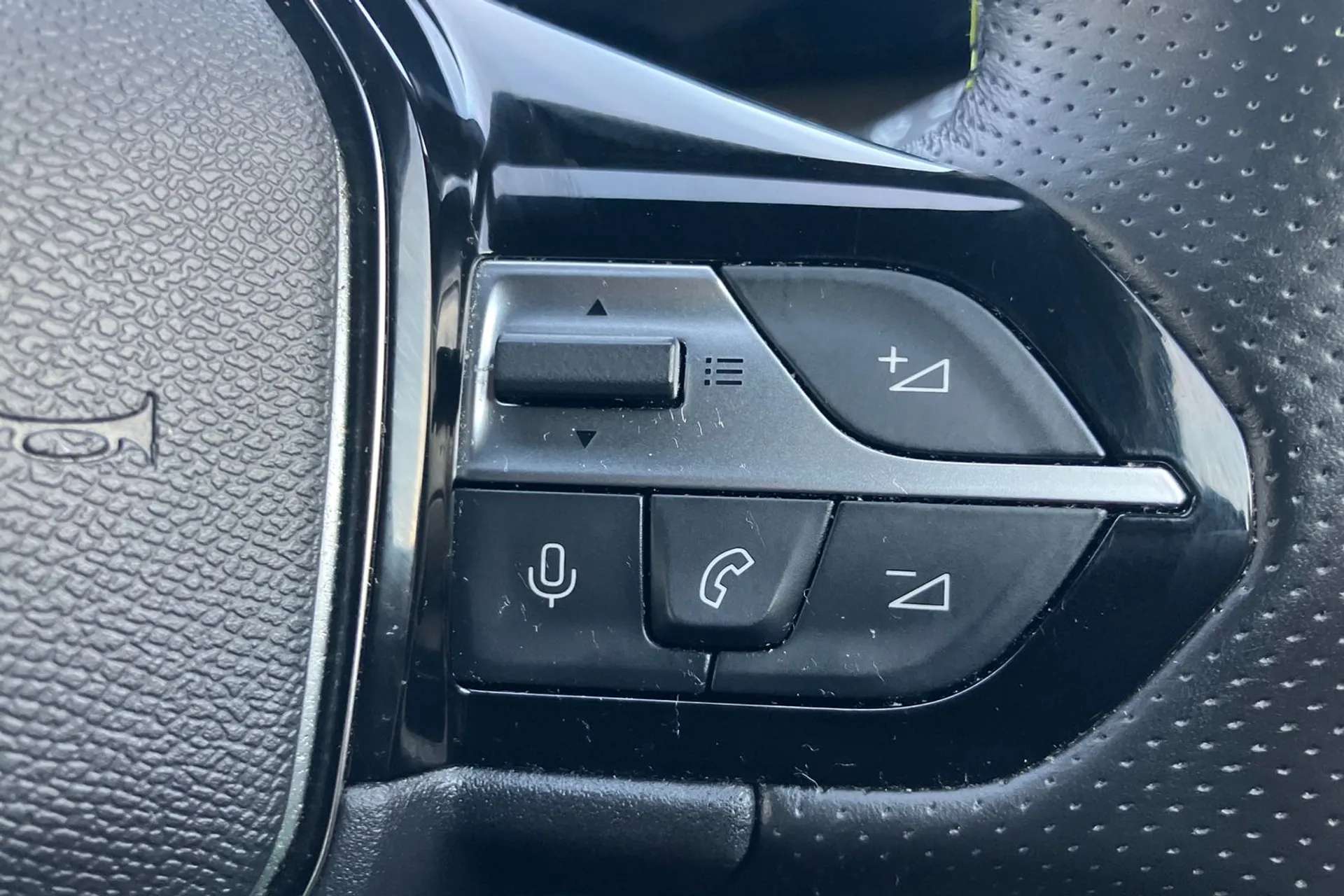 2022 PEUGEOT 308 2022 PEUGEOT 308