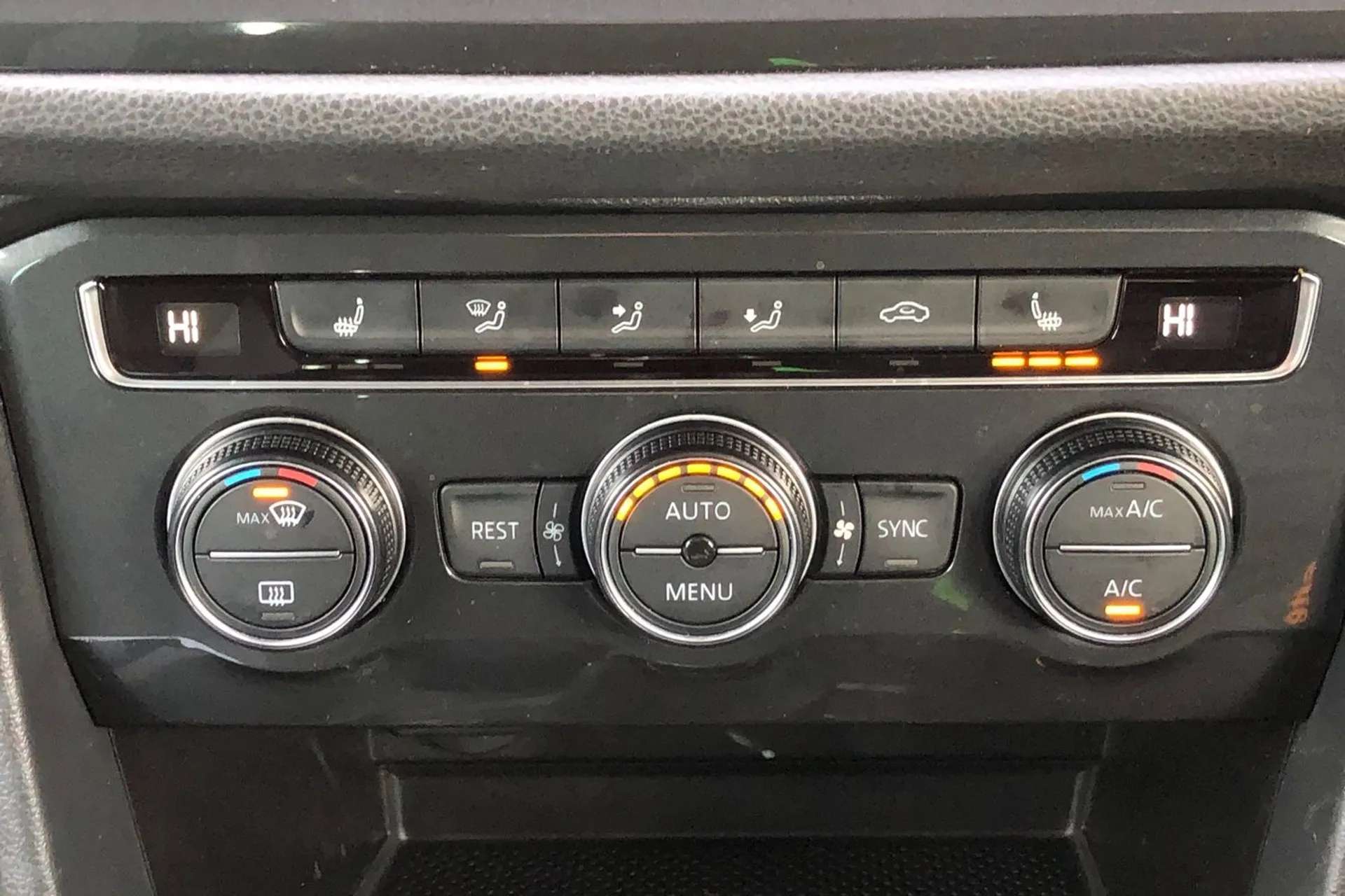 2020 VOLKSWAGEN TIGUAN 2020 VOLKSWAGEN TIGUAN