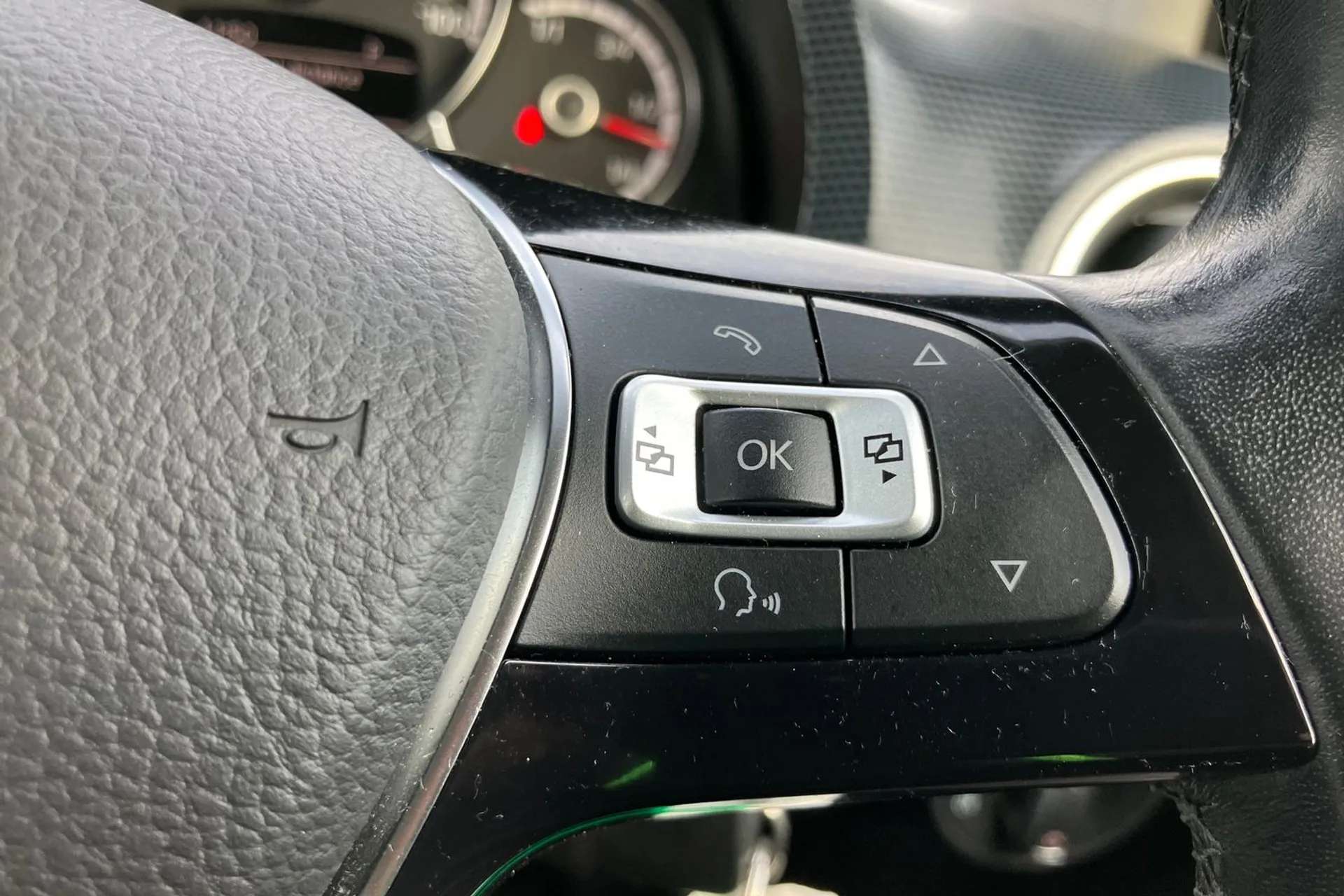 2021 VOLKSWAGEN UP 2021 VOLKSWAGEN UP