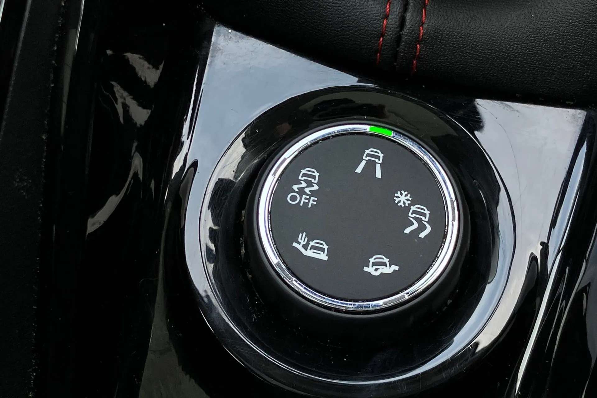 2019 PEUGEOT 2008 2019 PEUGEOT 2008