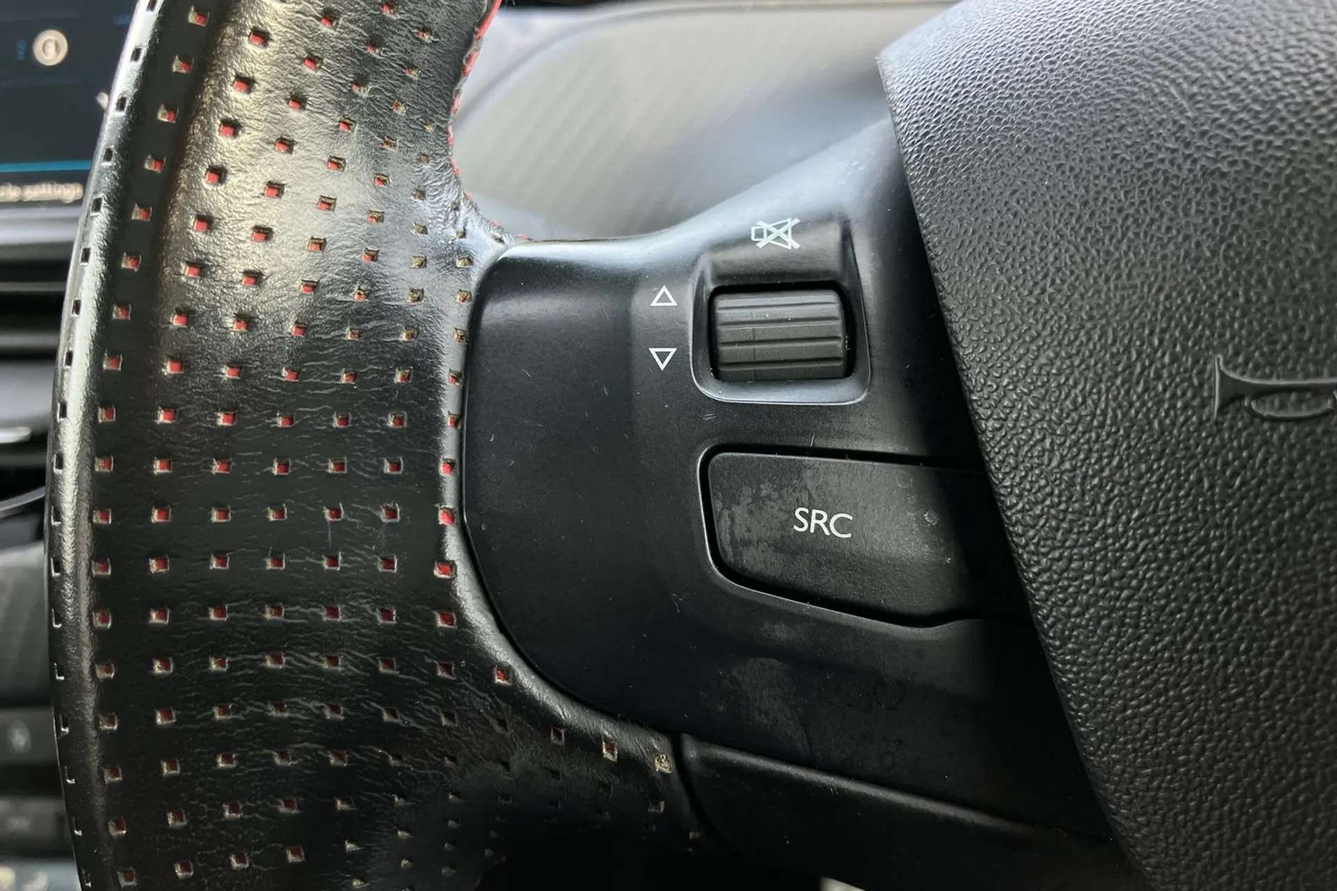 2019 PEUGEOT 2008 2019 PEUGEOT 2008