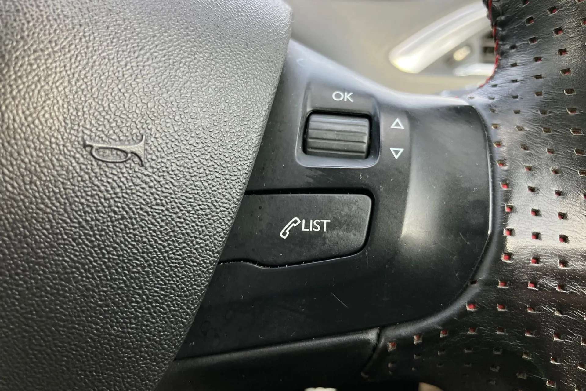 2019 PEUGEOT 2008 2019 PEUGEOT 2008