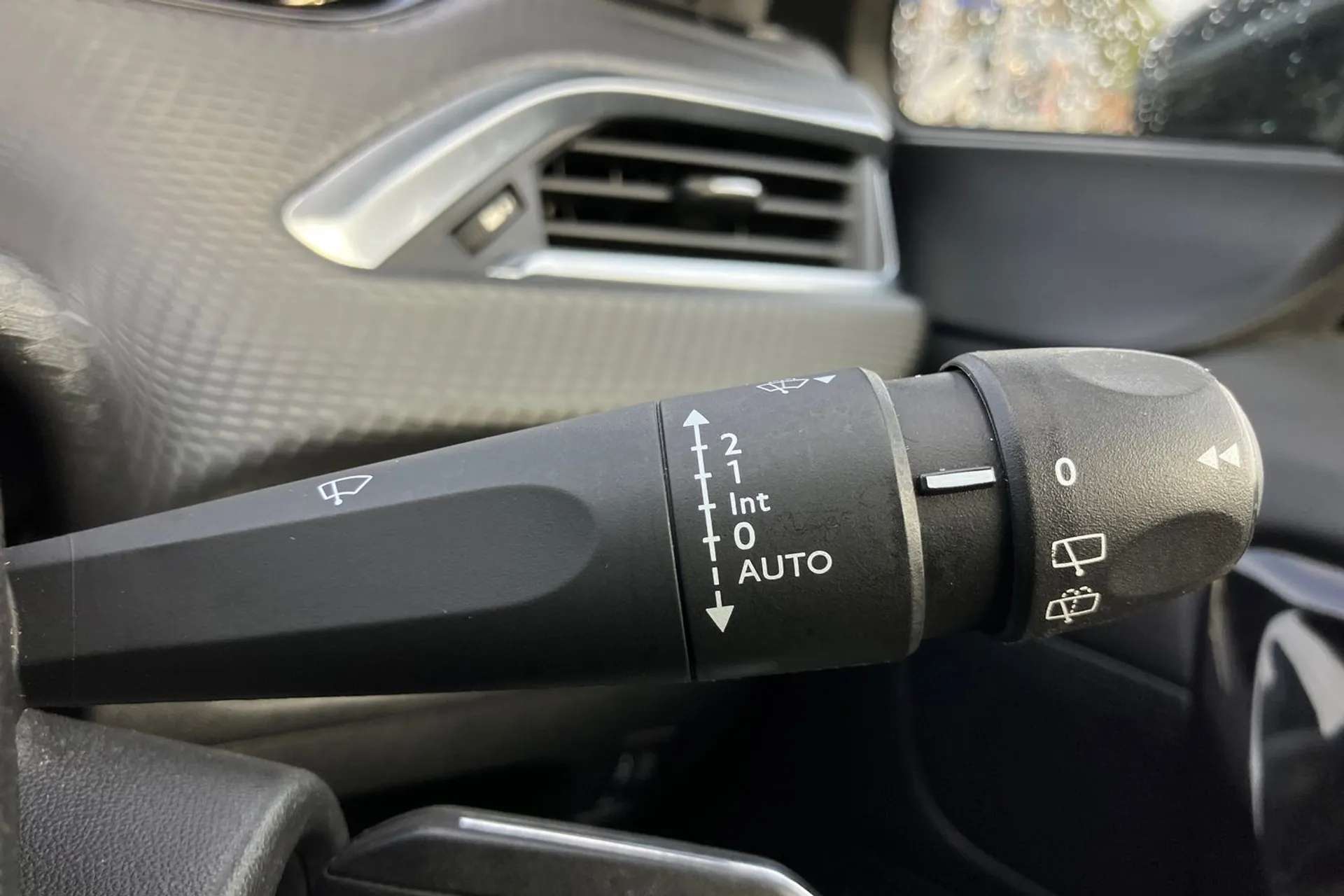 2019 PEUGEOT 2008 2019 PEUGEOT 2008