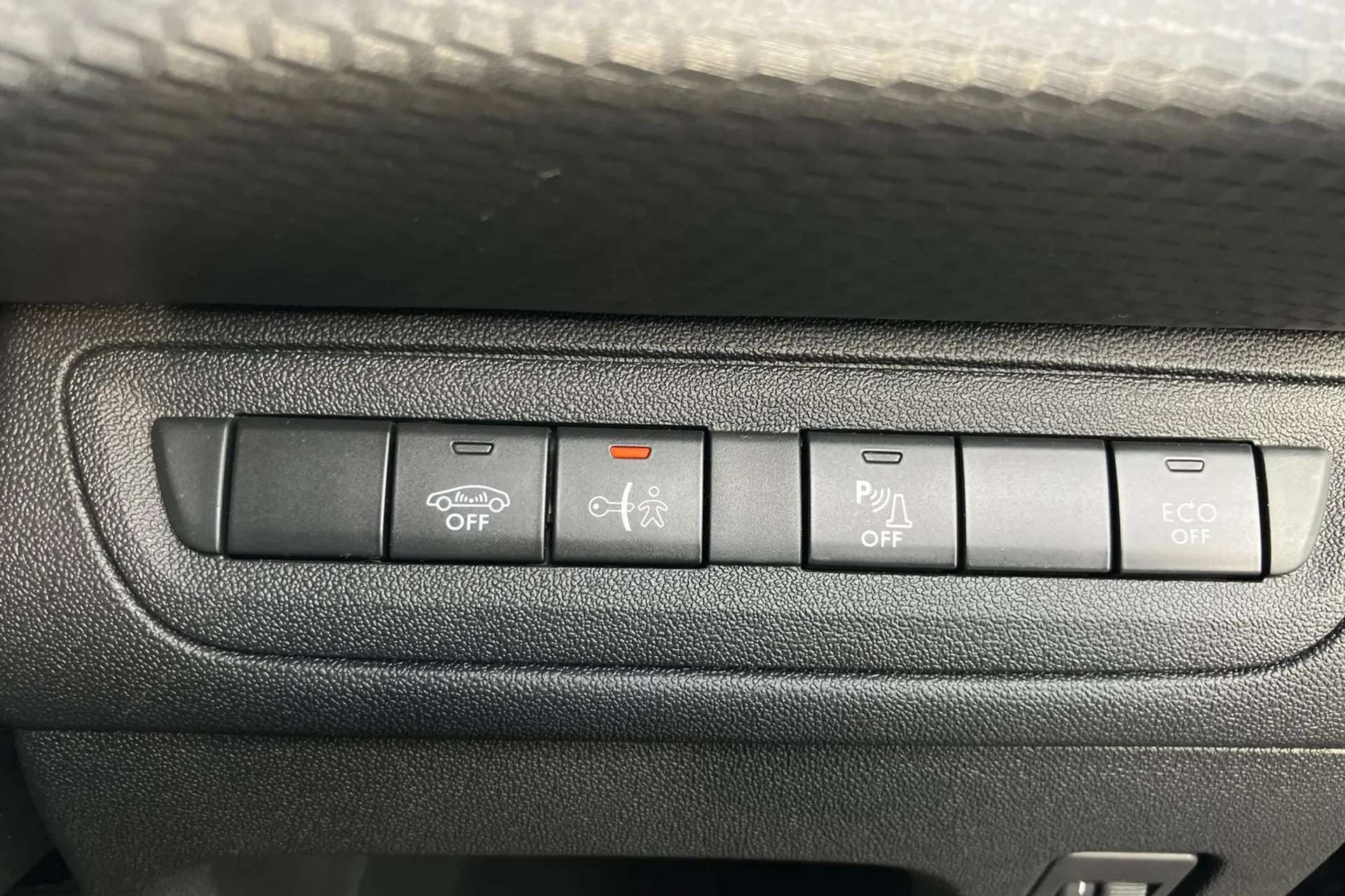 2019 PEUGEOT 2008 2019 PEUGEOT 2008