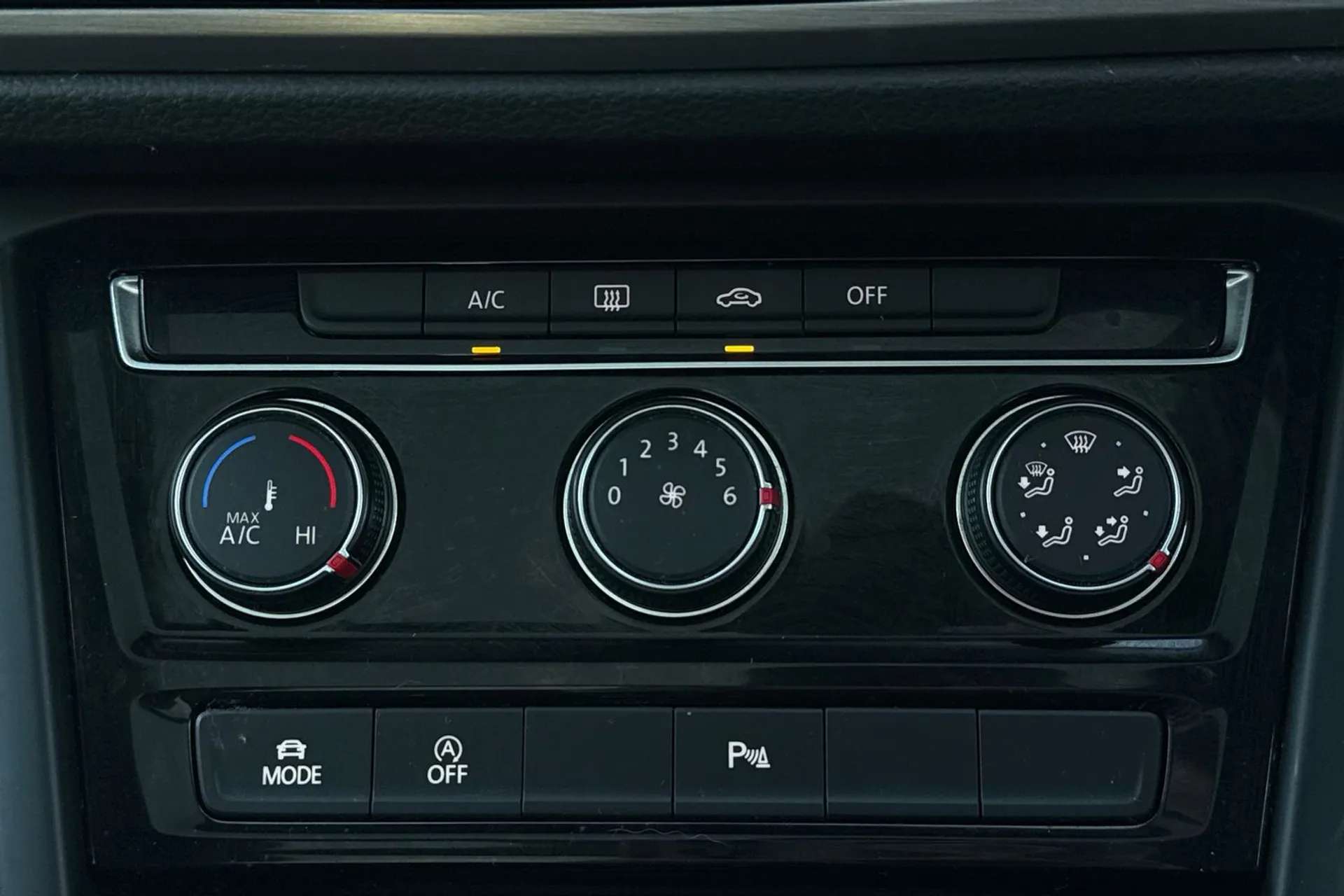 2018 VOLKSWAGEN TOURAN 2018 VOLKSWAGEN TOURAN